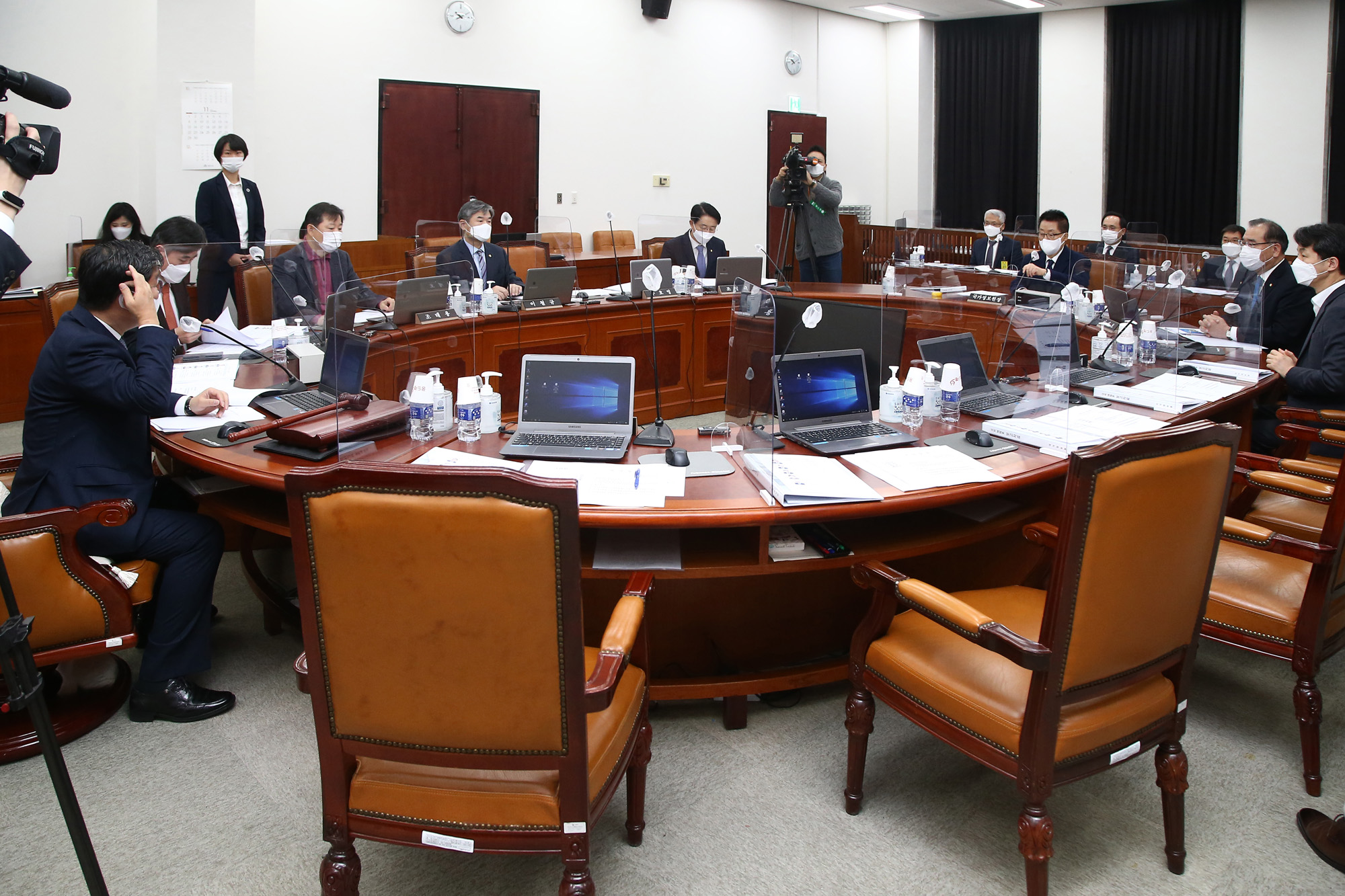 정치;국회;정보위원회;박지원 국가정보원장