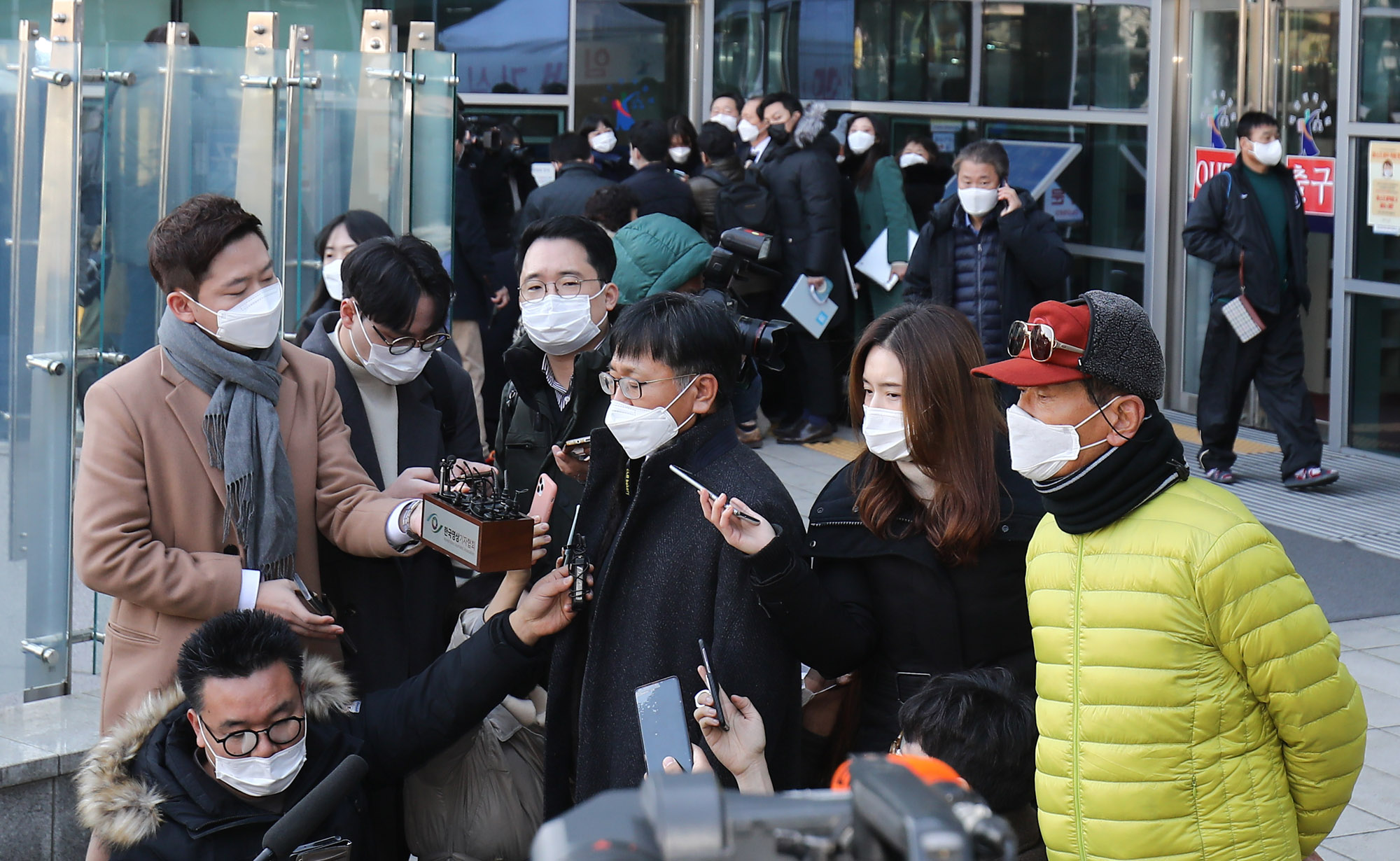 정치;윤석열;윤석열행정법원;서울행정법원;윤석열추미애;윤석열직무배제