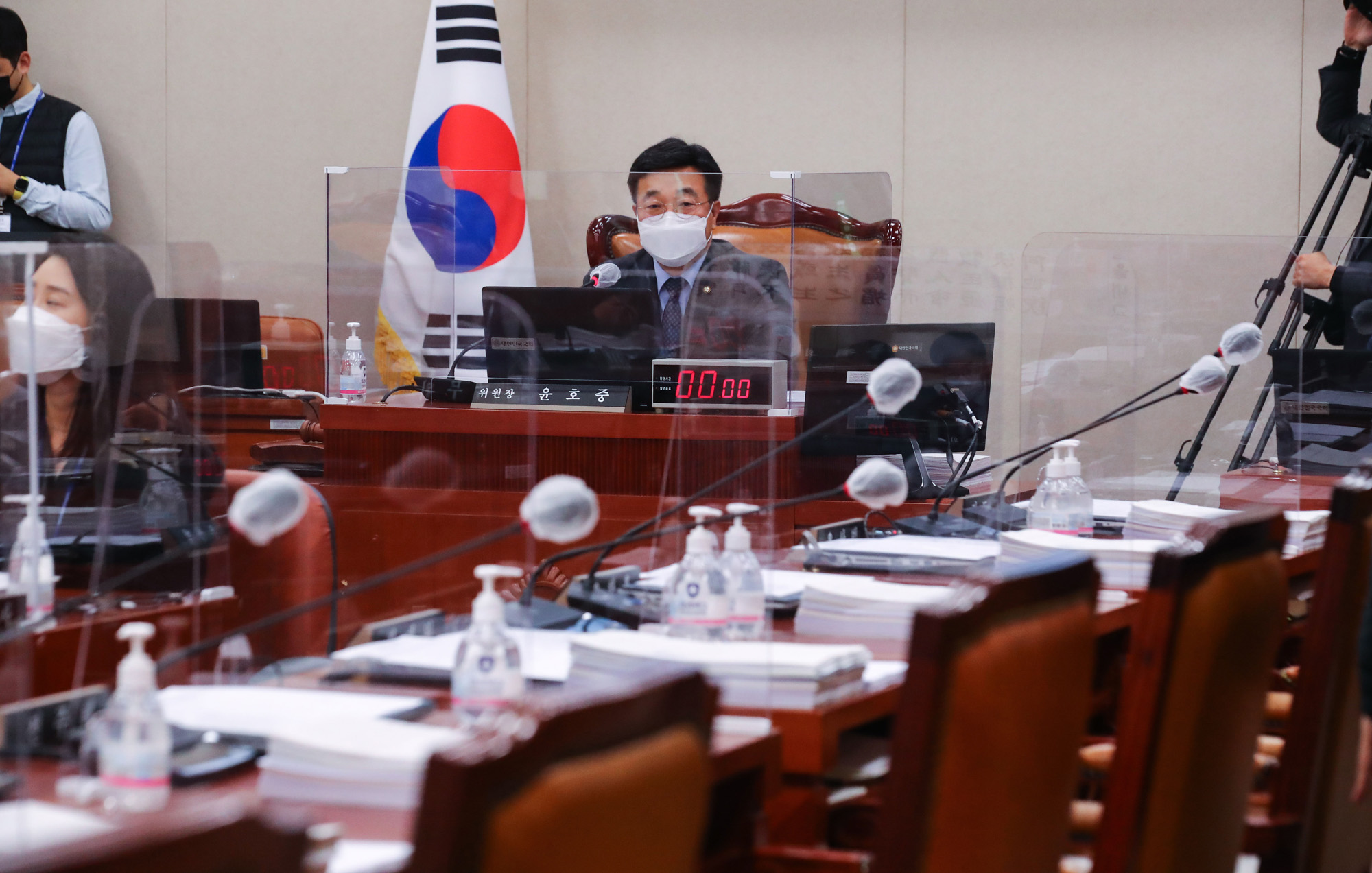 정치;국회;법제사법위원회;윤호중 위원장