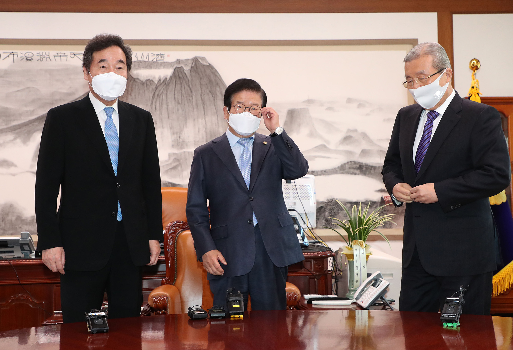 정치;국회;국회의장 정당대표;박병석;이낙연;김종인