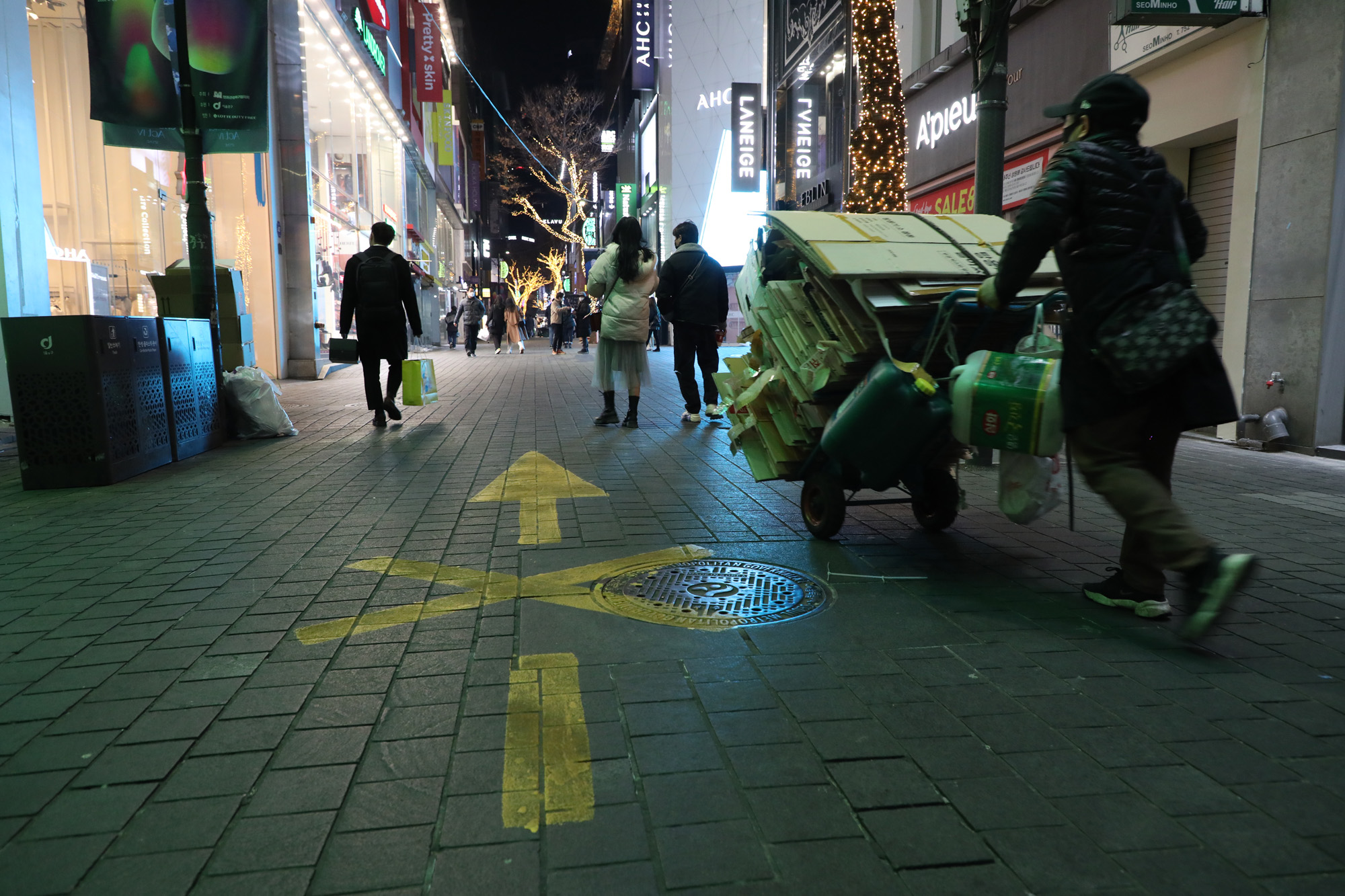 사회;경제;코로나19서울멈춤;코로나명동거리;집합금지밤9시