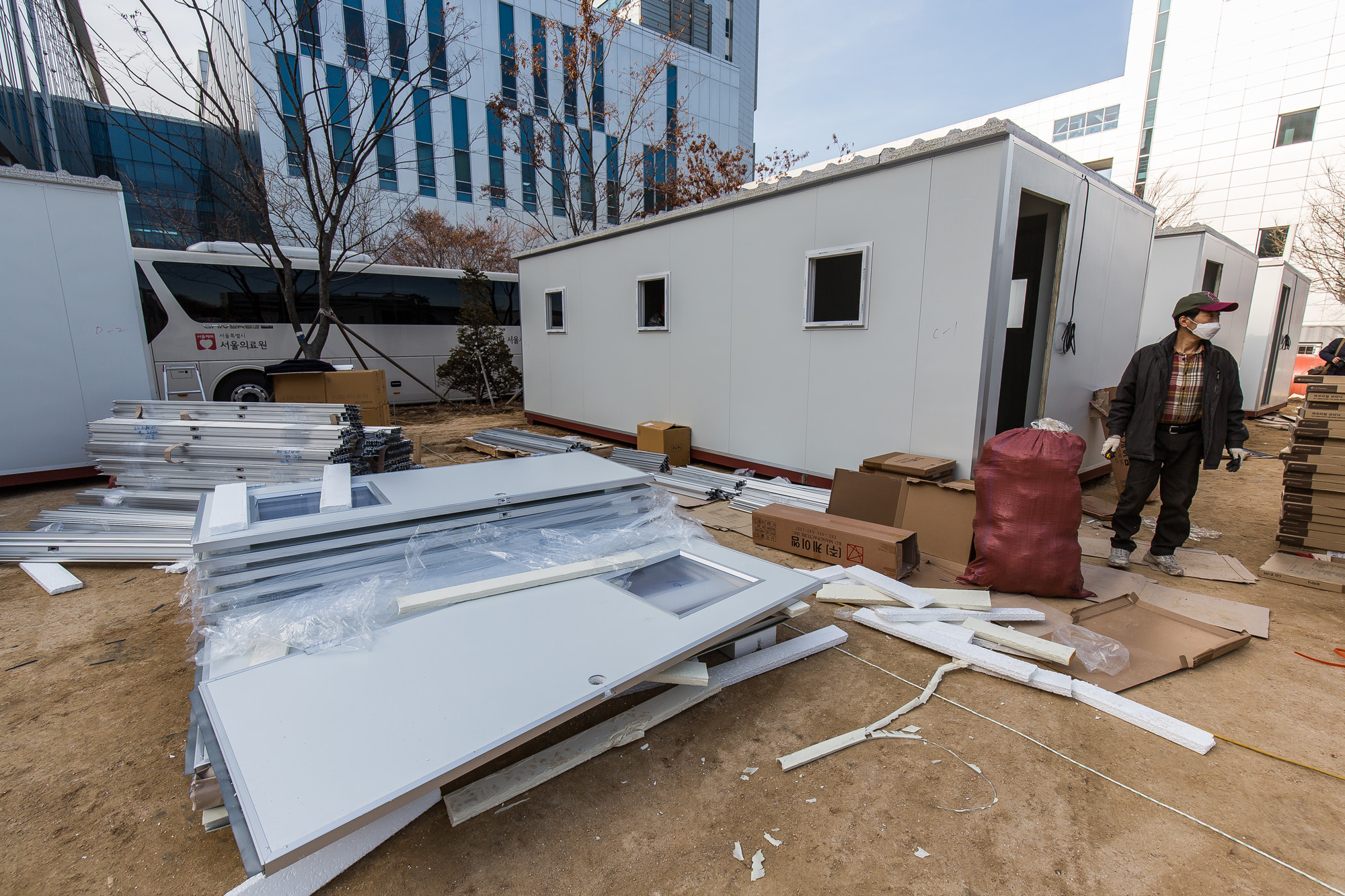 사회;세태;전염병;판데믹;코로나19;신종코로나바이러스감염증;서울의료원;컨테이너임시병상;코로나확진자병상