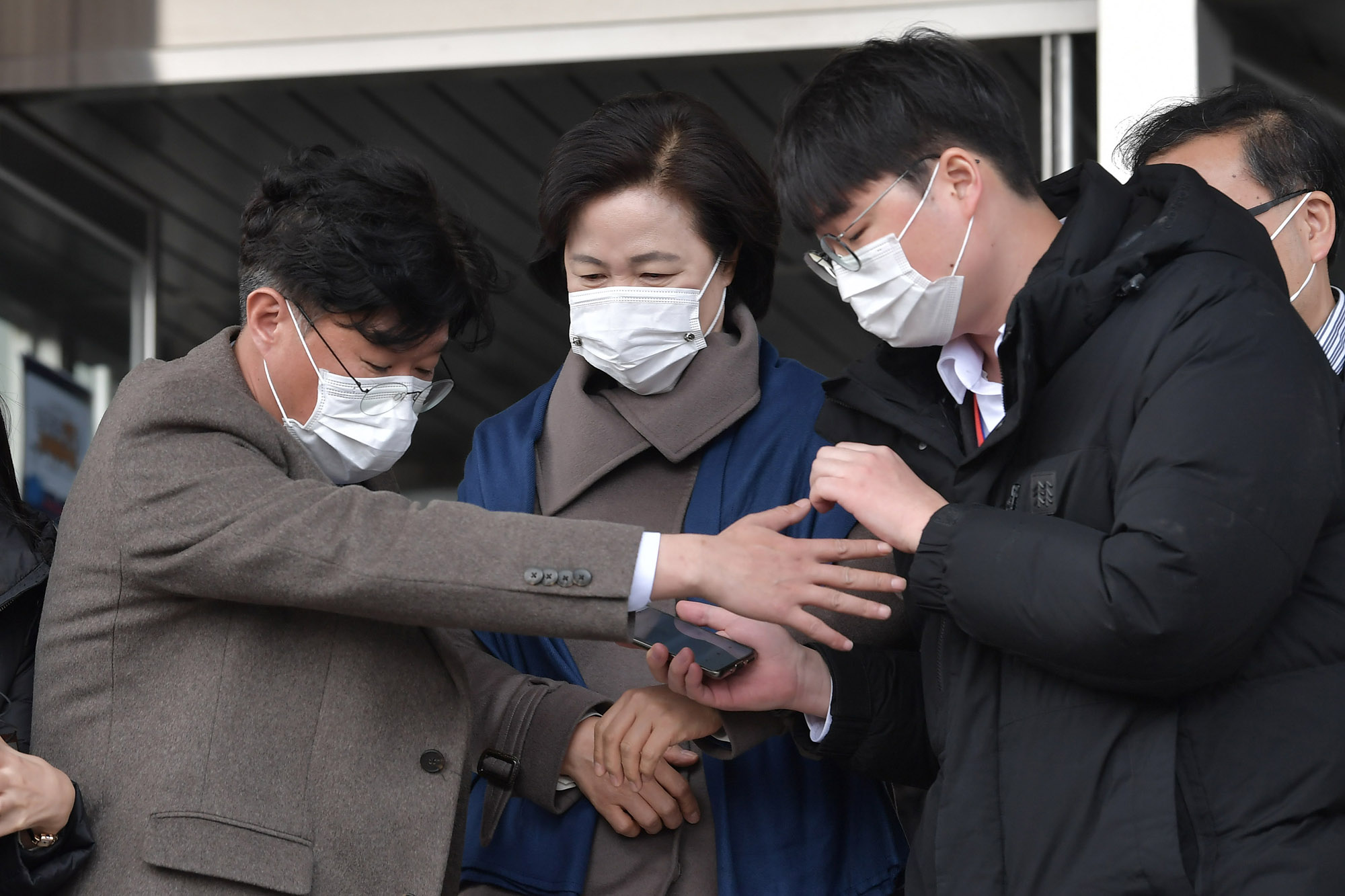 추미애;추미애장관;추미애법무부;추미애법무부나서는모습