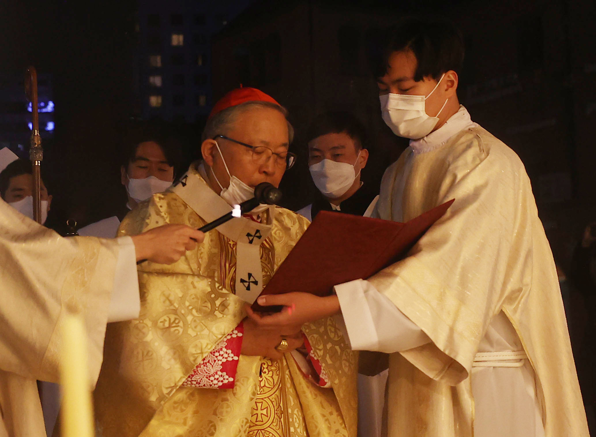 염수정 추기경 구유 예절 명동성당