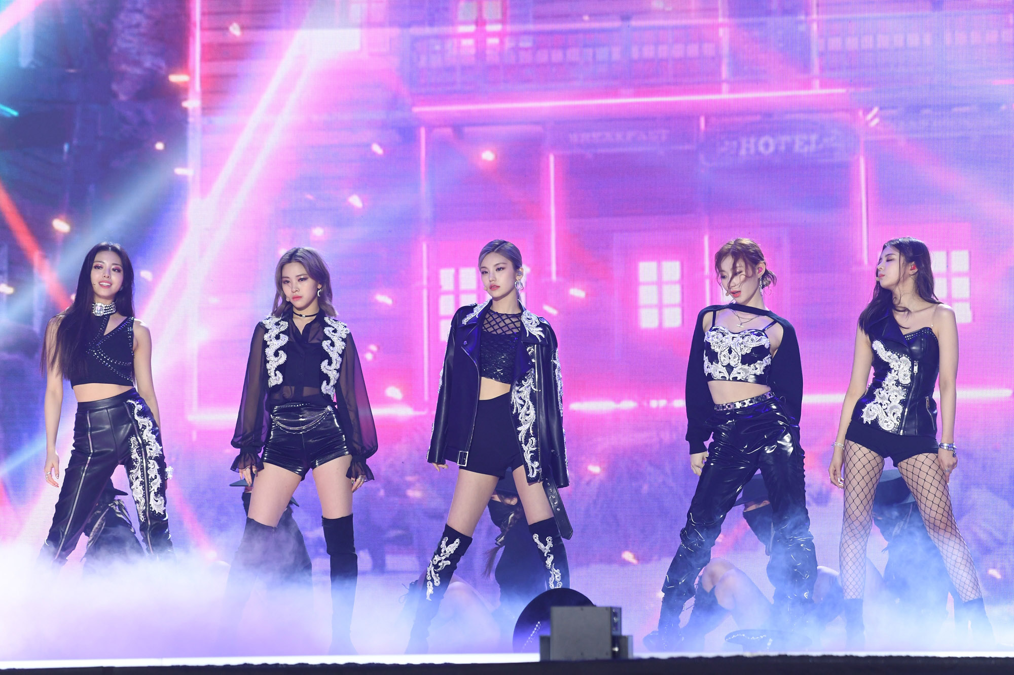 SBS가요대전;연말시상식;가요;음악;코로나음악;코로나연말가요