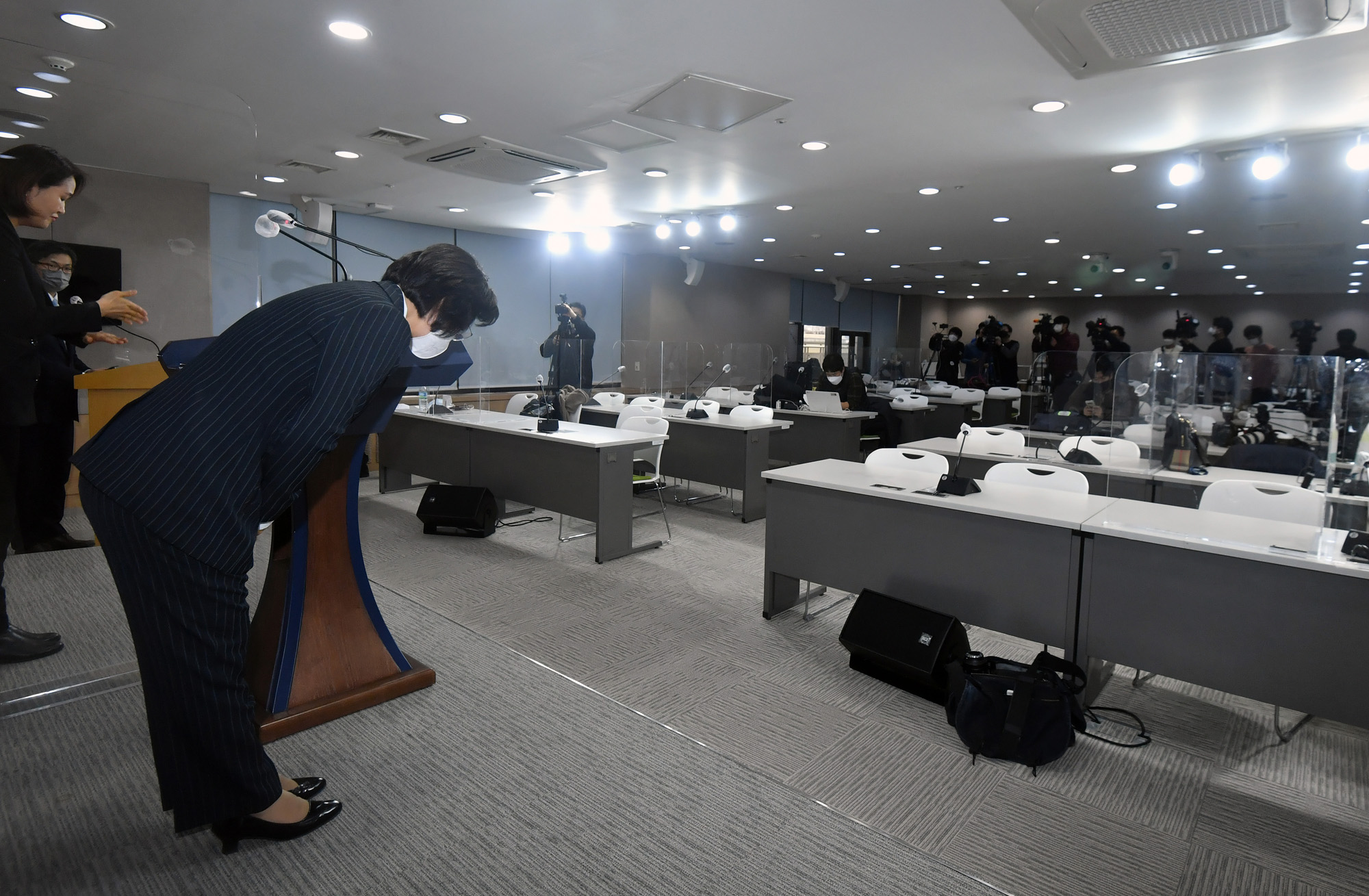 추미애;신년 특별사면 발표;정부서울청사 법무부