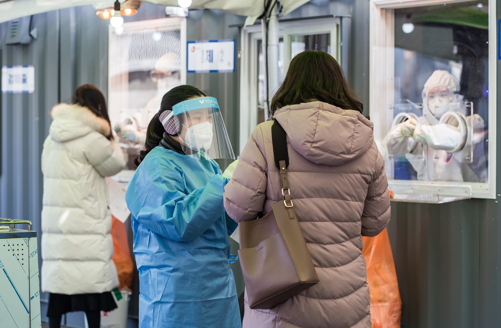 사회;세태;건강;의료;코로나19;신종코로나바이러스감염증;코로나임시선별검사소;중구코로나임시선별검사소;서울역임시선별진료소