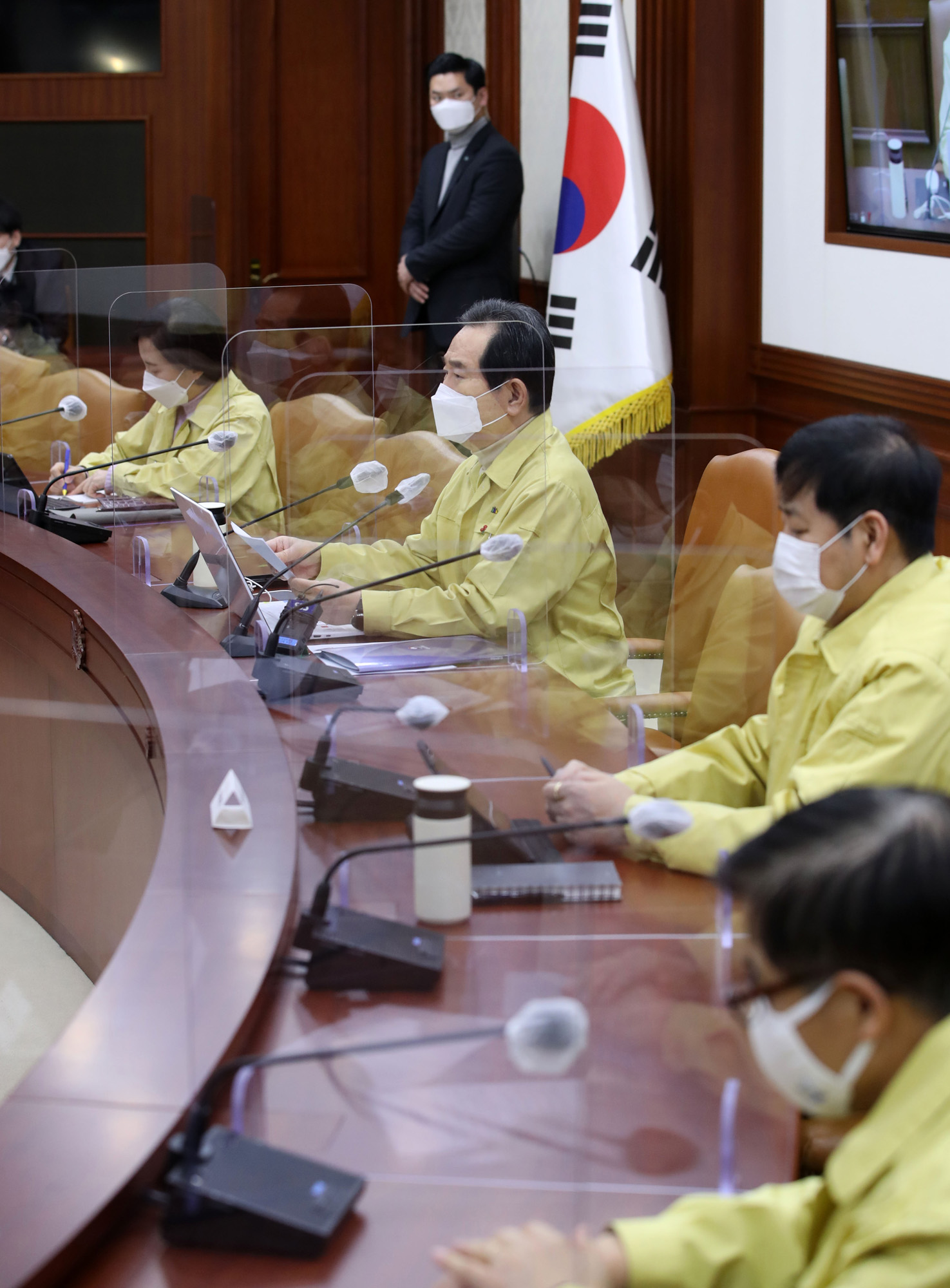 사회;중앙재난안전대책본부;중대본회의;정세균 국무총리;코로나19거리두기조정안