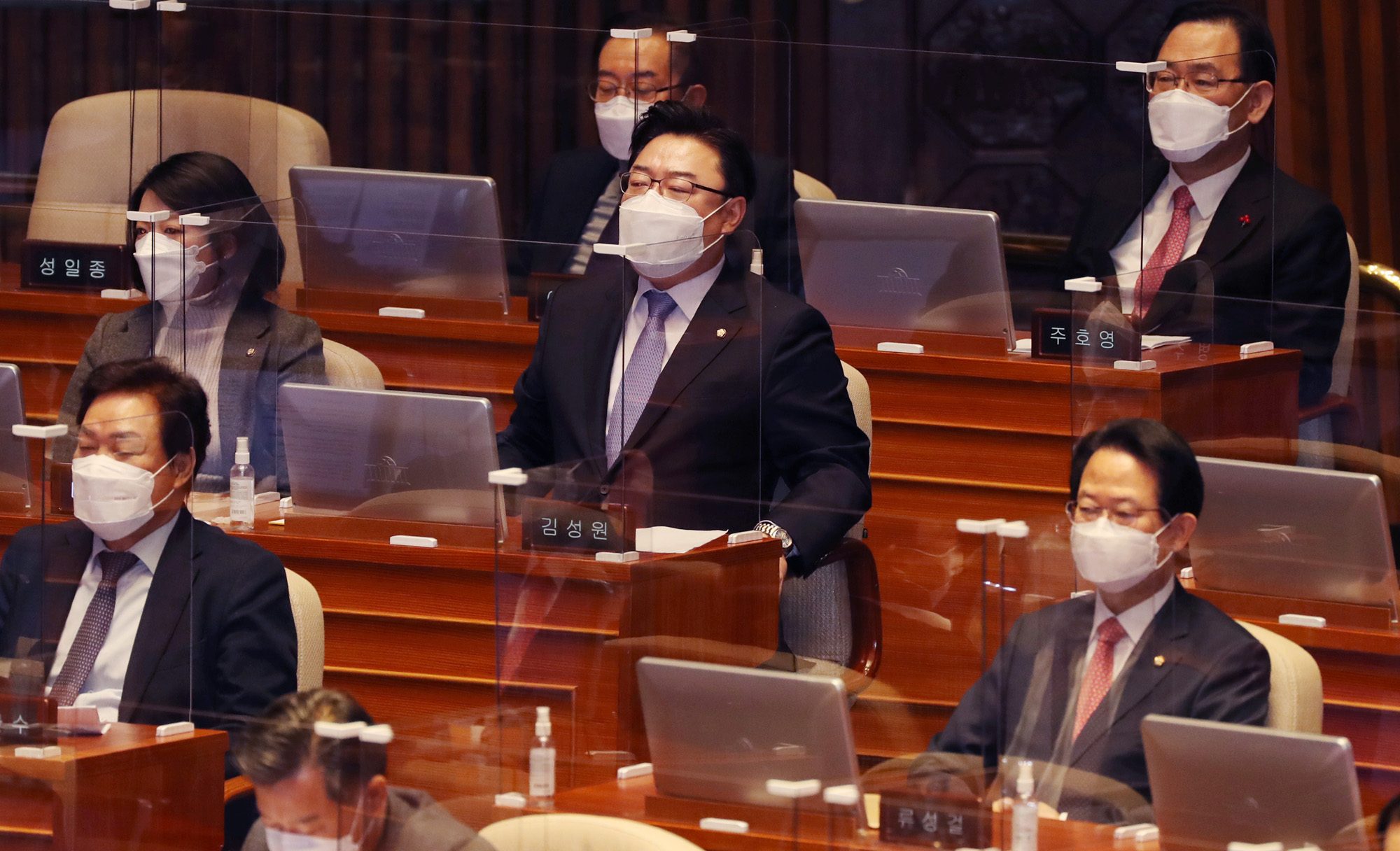 정치;국회;본회의;교섭단체대표연설;이낙연 대표연설;김성원