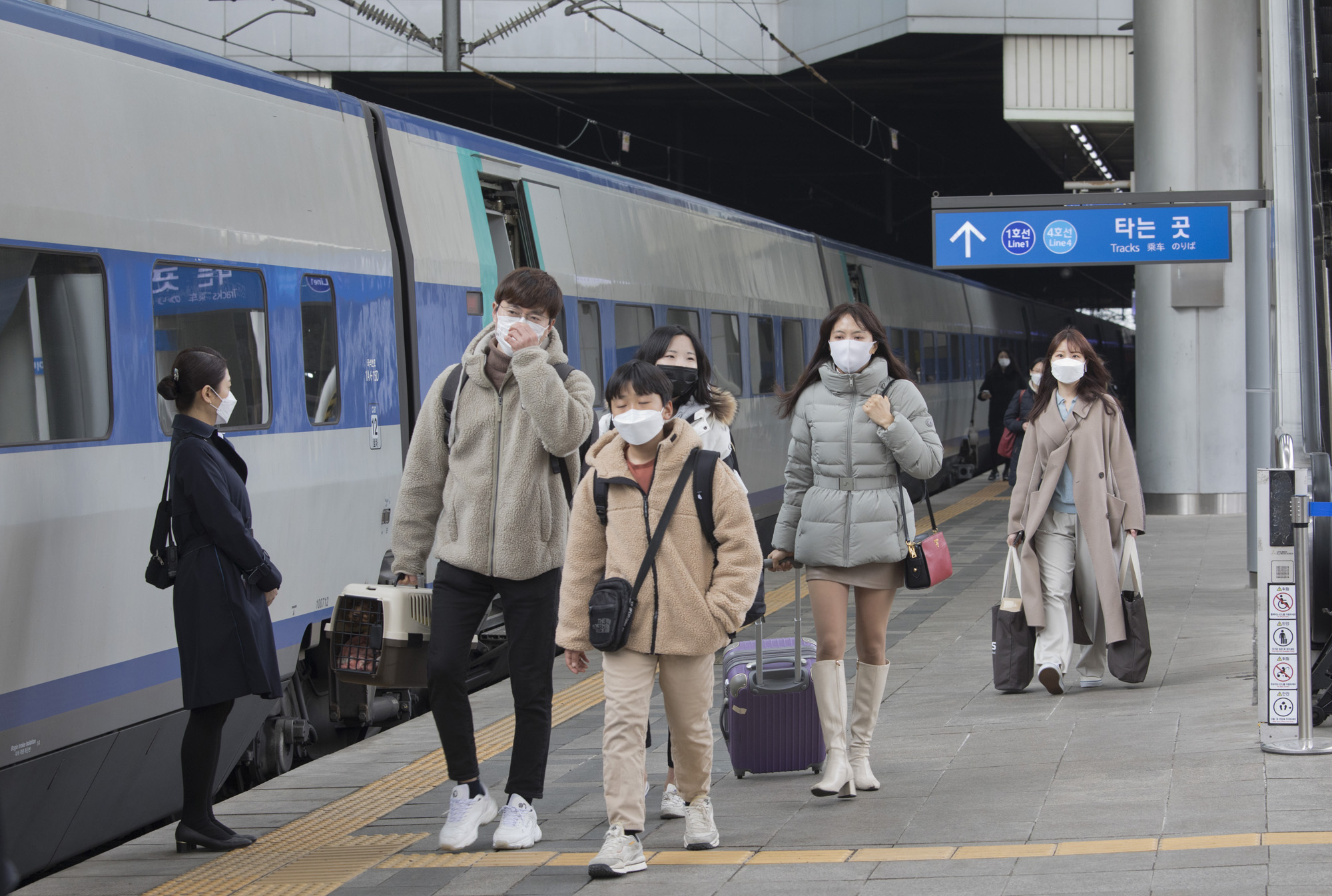 사회;세태;서울역;설명절;귀성객;ktx