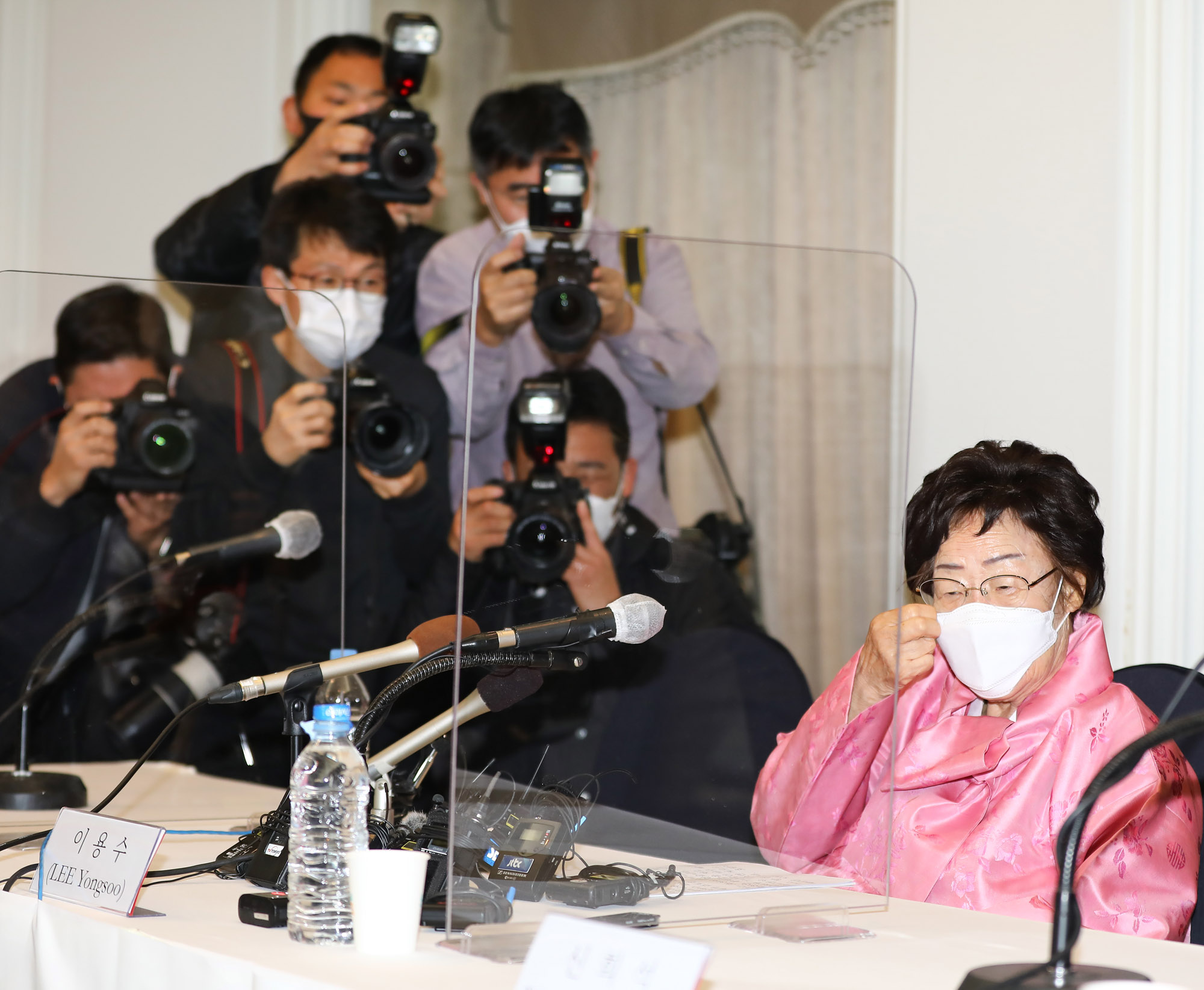 이용수;이용수할머니;위안부;성노예;소녀상;일본군위안부