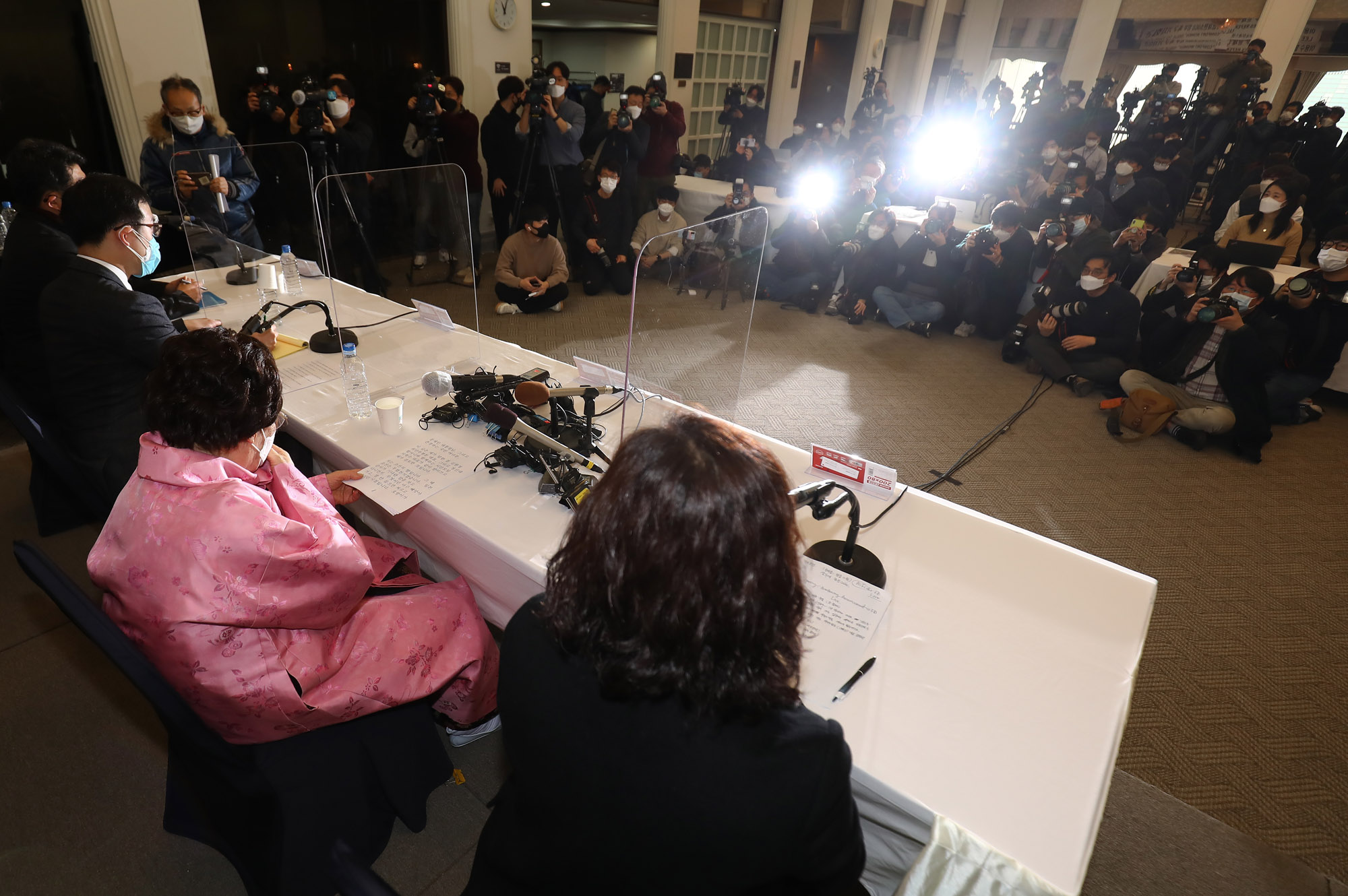 이용수;이용수할머니;위안부;성노예;소녀상;일본군위안부