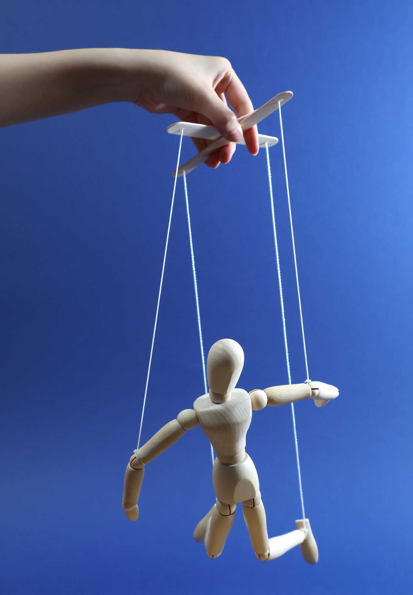 성착취 인형 아동 성학대 매매춘 매춘 성노예