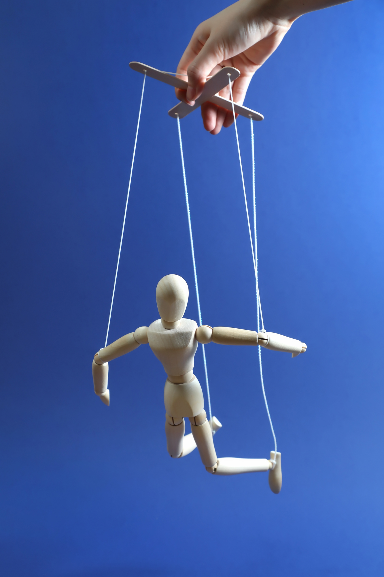 성착취 인형 아동 성학대 매매춘 매춘 성노예