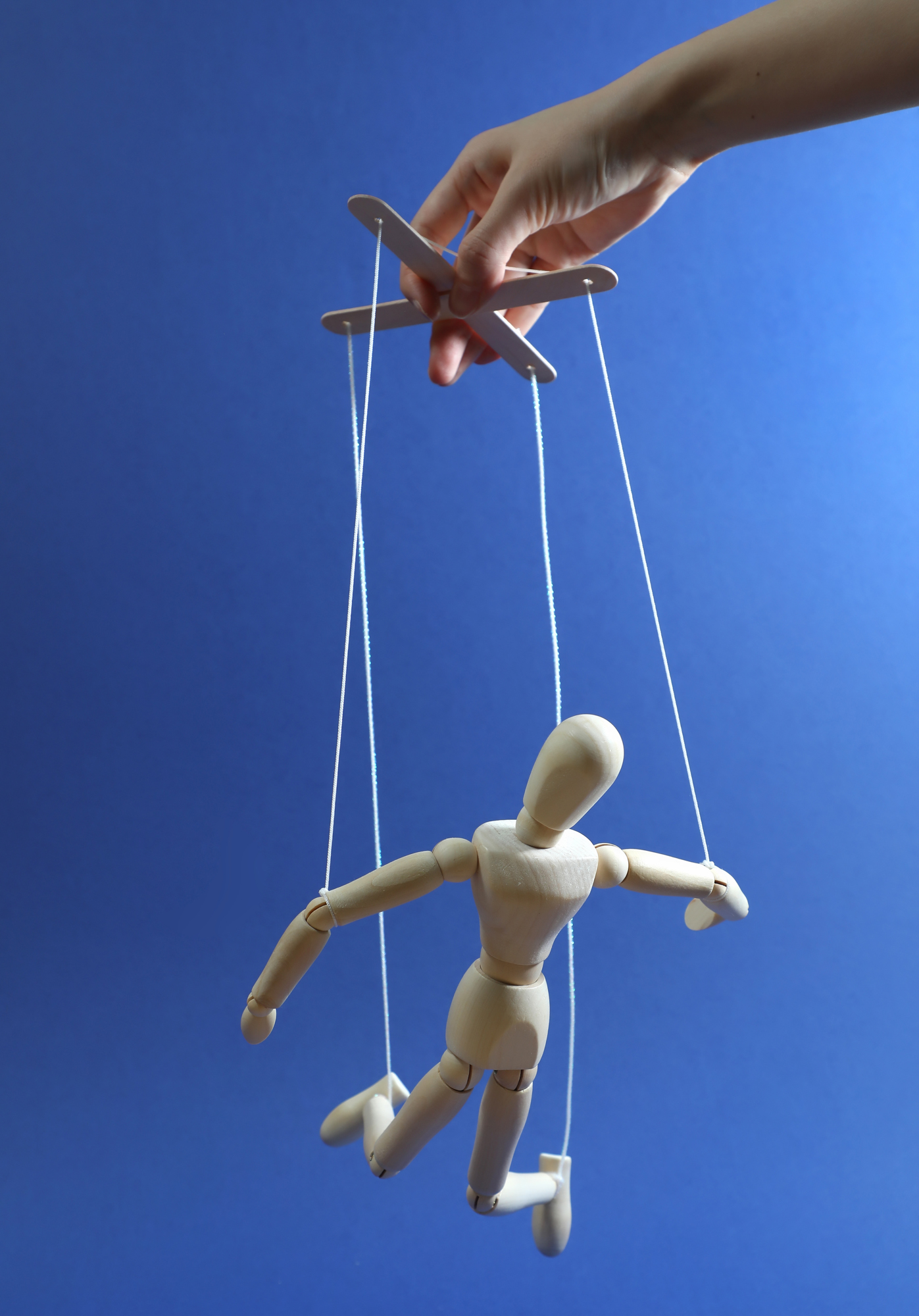 성착취 인형 아동 성학대 매매춘 매춘 성노예