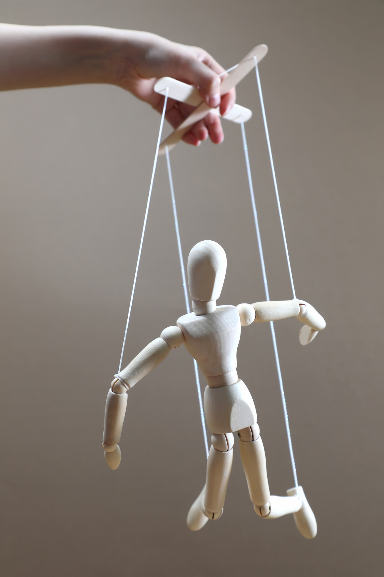 성착취 인형 아동 성학대 매매춘 매춘 성노예