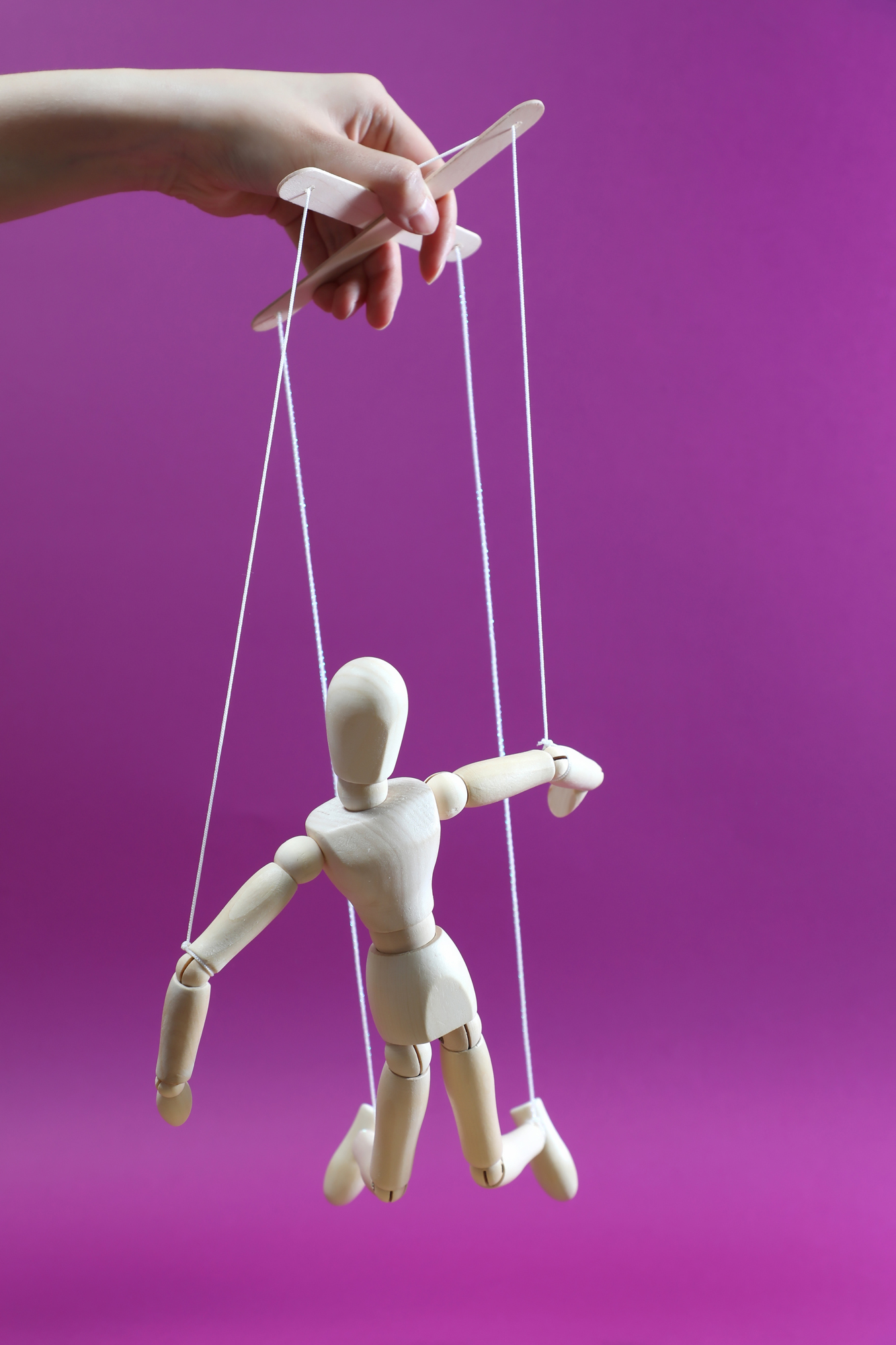 성착취 인형 아동 성학대 매매춘 매춘 성노예