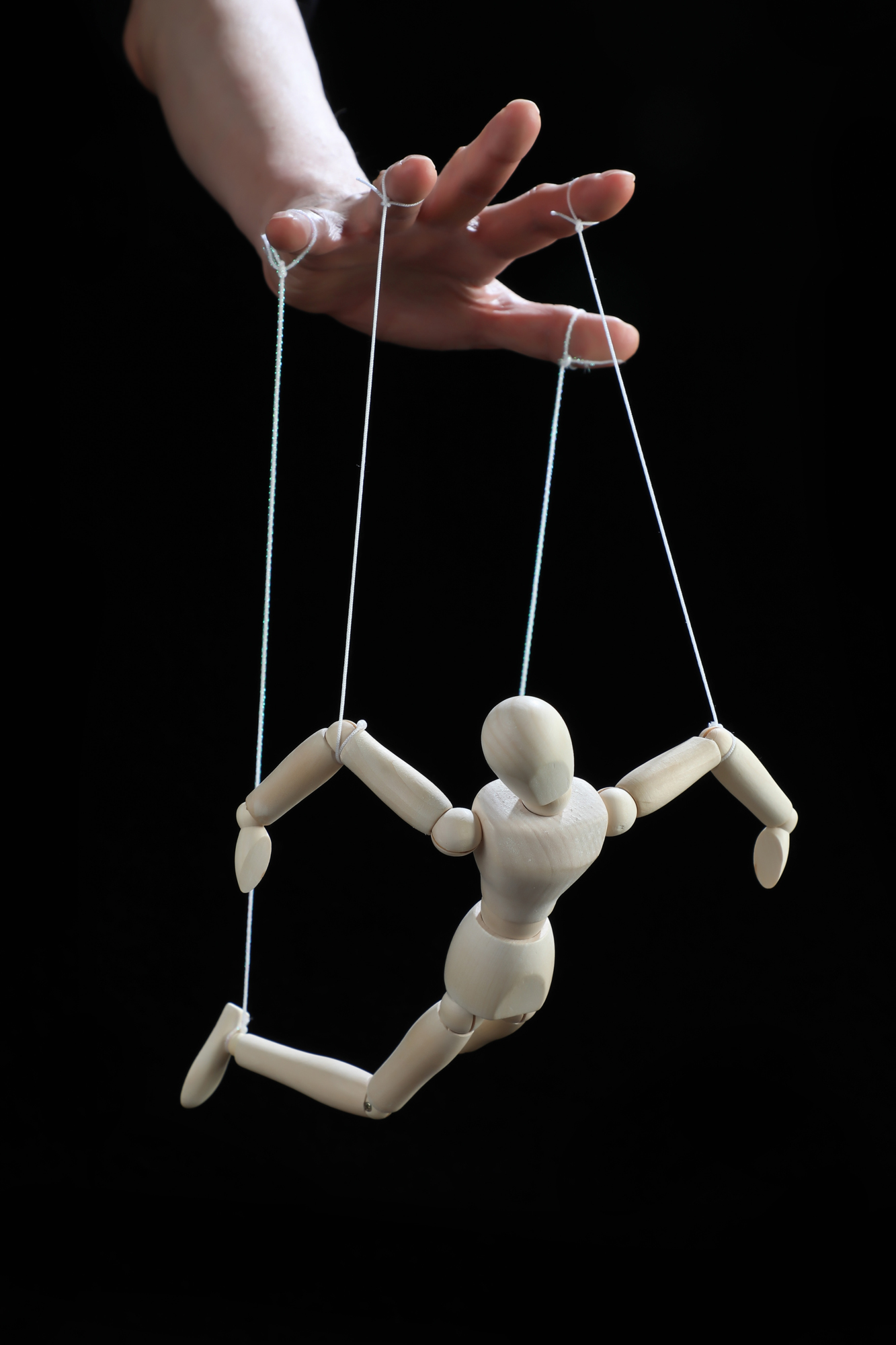 성착취 인형 아동학대 매춘