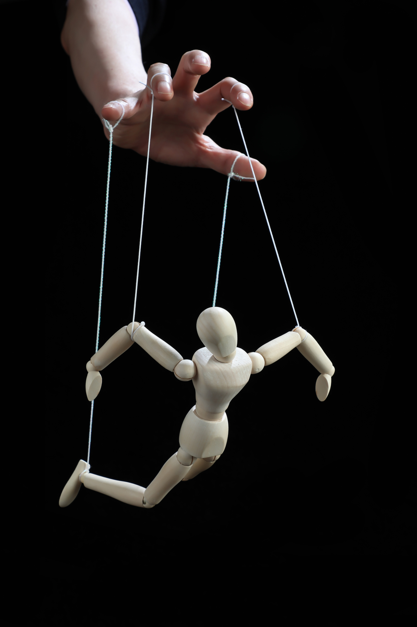 성착취 인형 아동학대 매춘