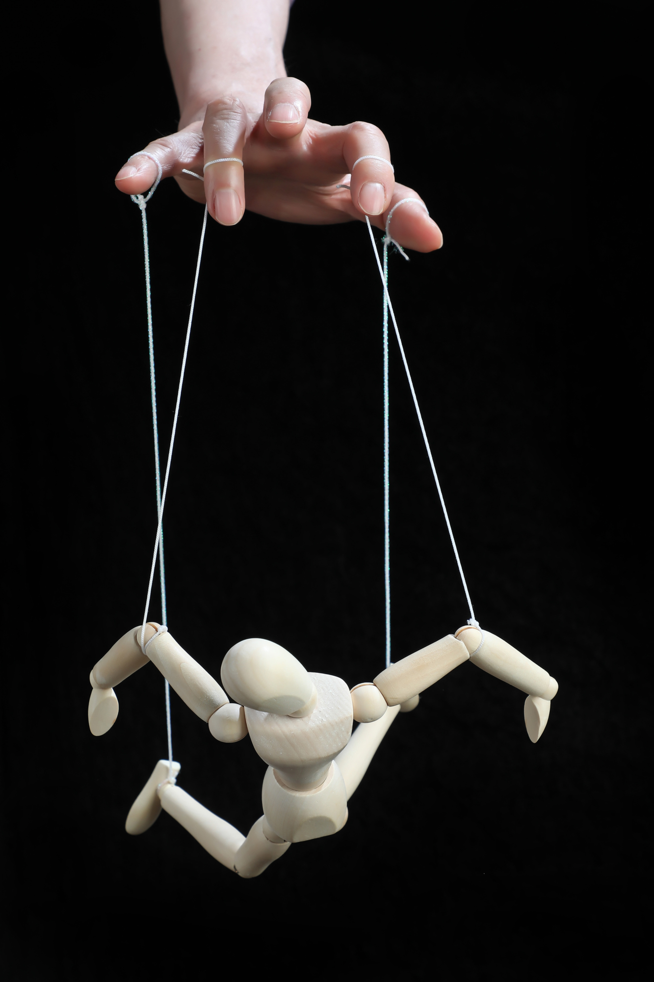 성착취 인형 아동학대 매춘