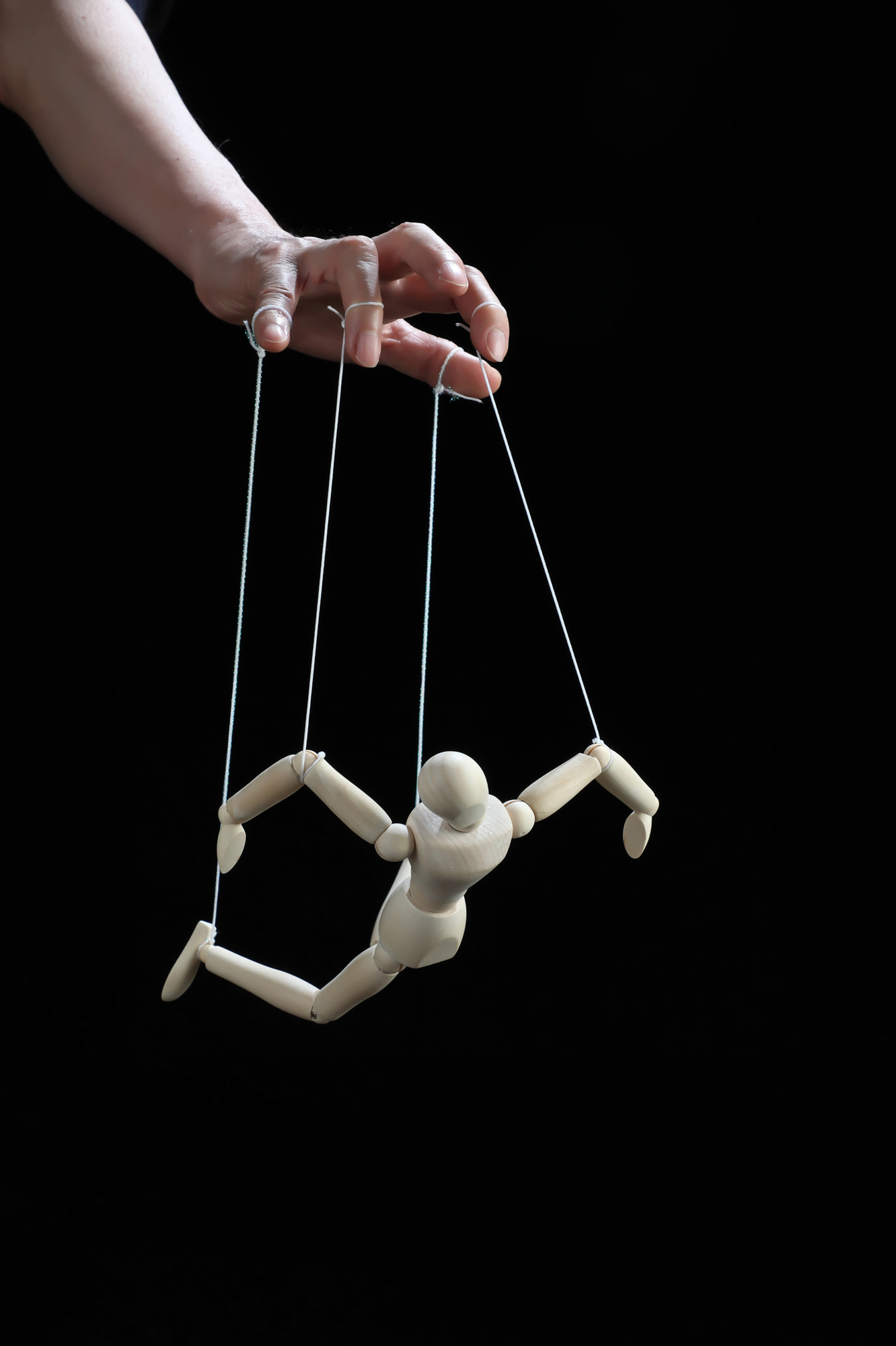 성착취 인형 아동학대 매춘