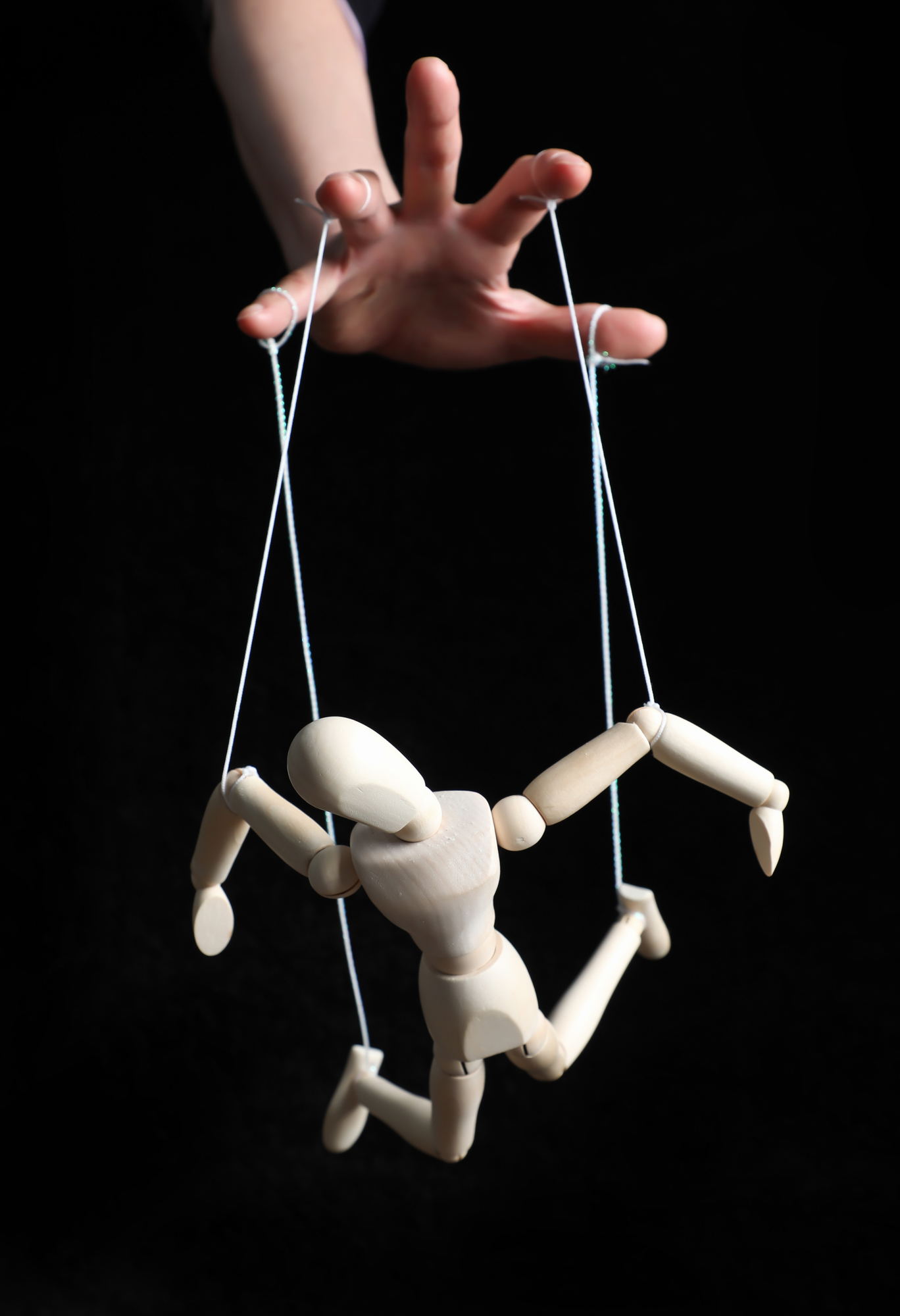 성착취 인형 아동학대 매춘