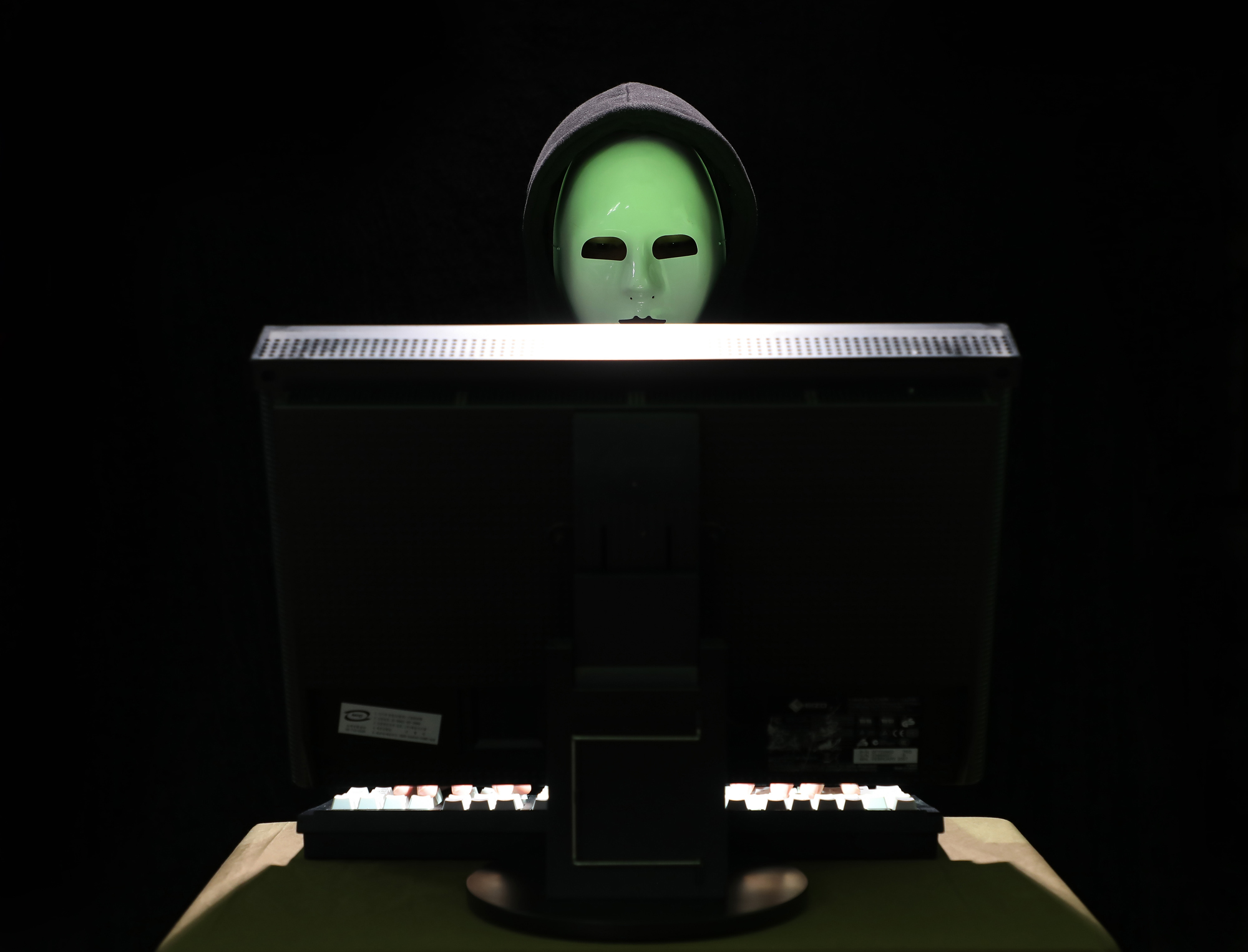 성착취 인형 아동학대 매춘 컴퓨터