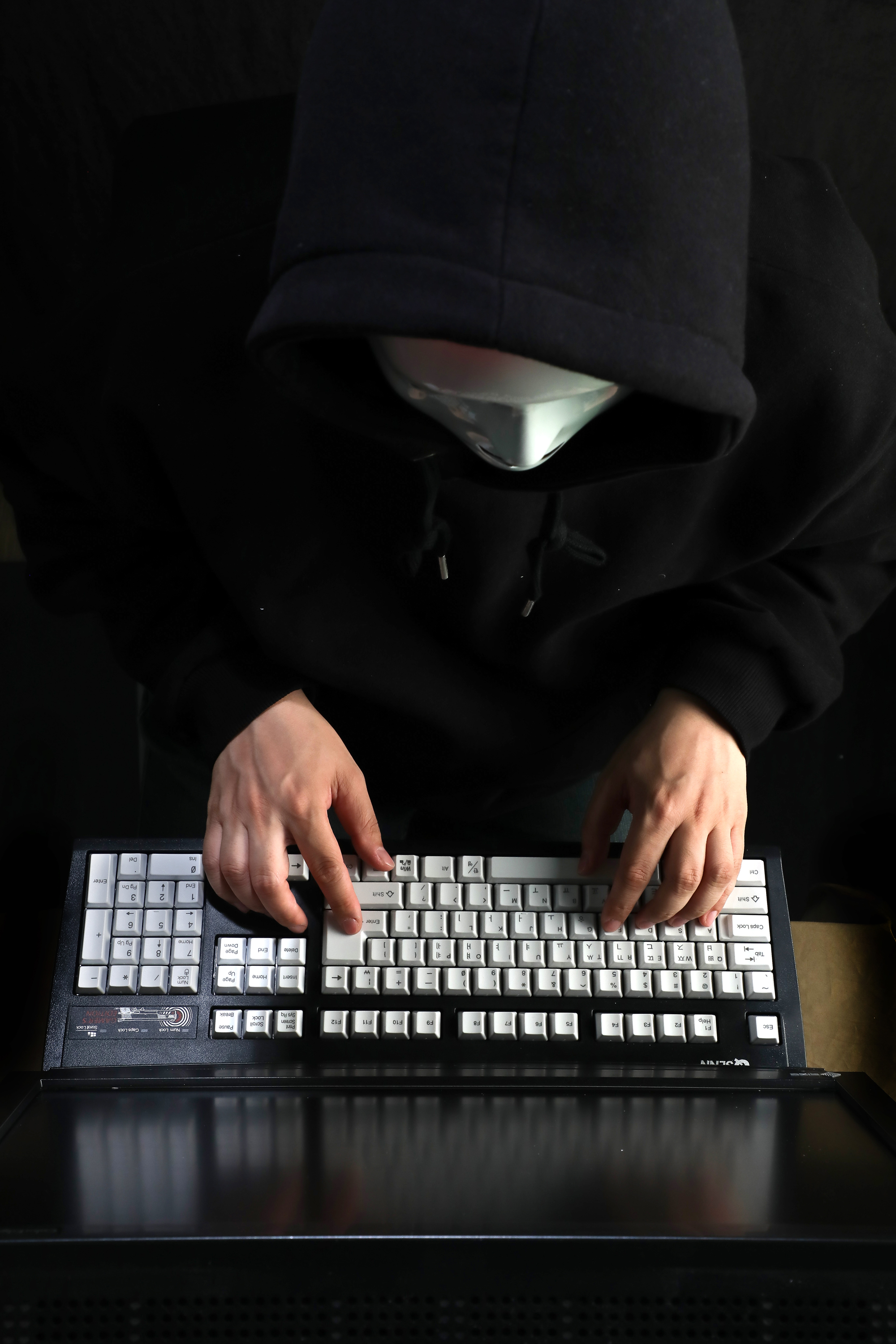 성착취 인형 아동학대 매춘 컴퓨터