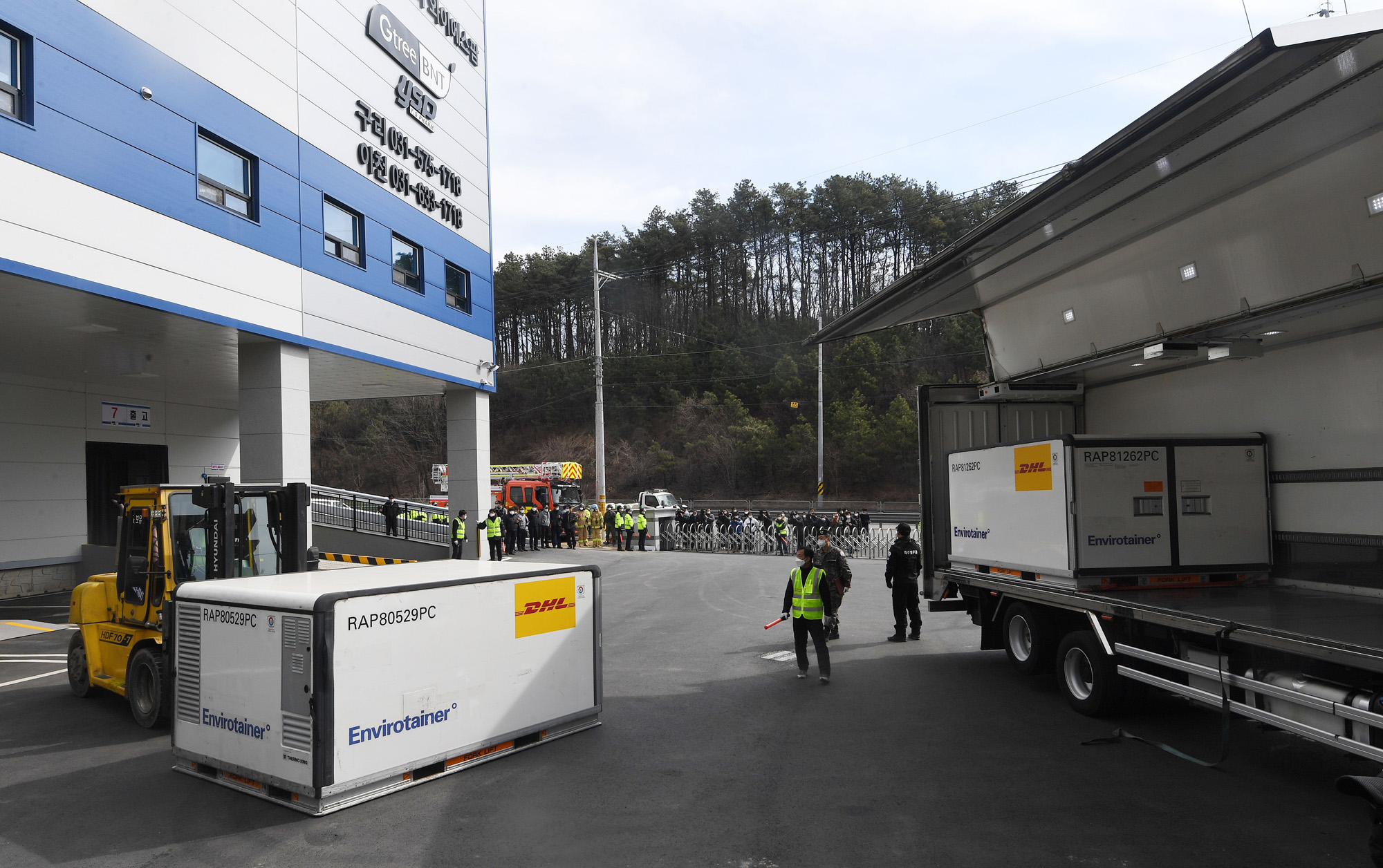 아스트라제네카 코로나 19 백신;첫 출하