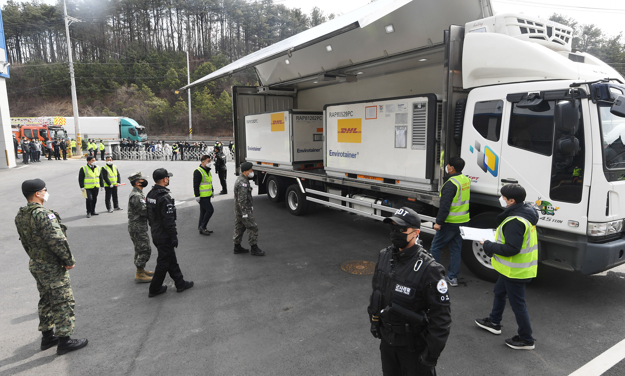 아스트라제네카 코로나 19 백신;첫 출하