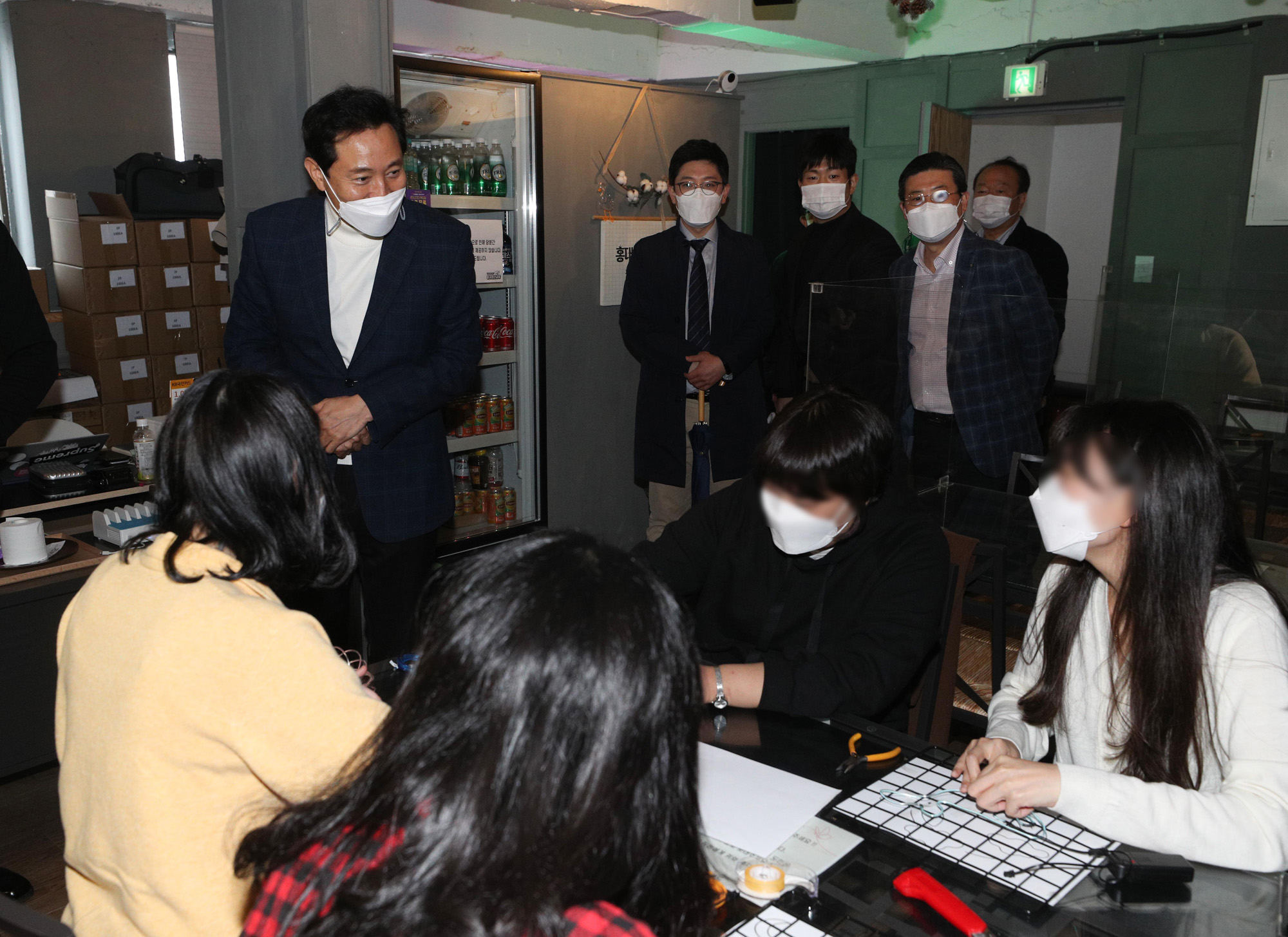 오세훈 홍대 청년공방 방문