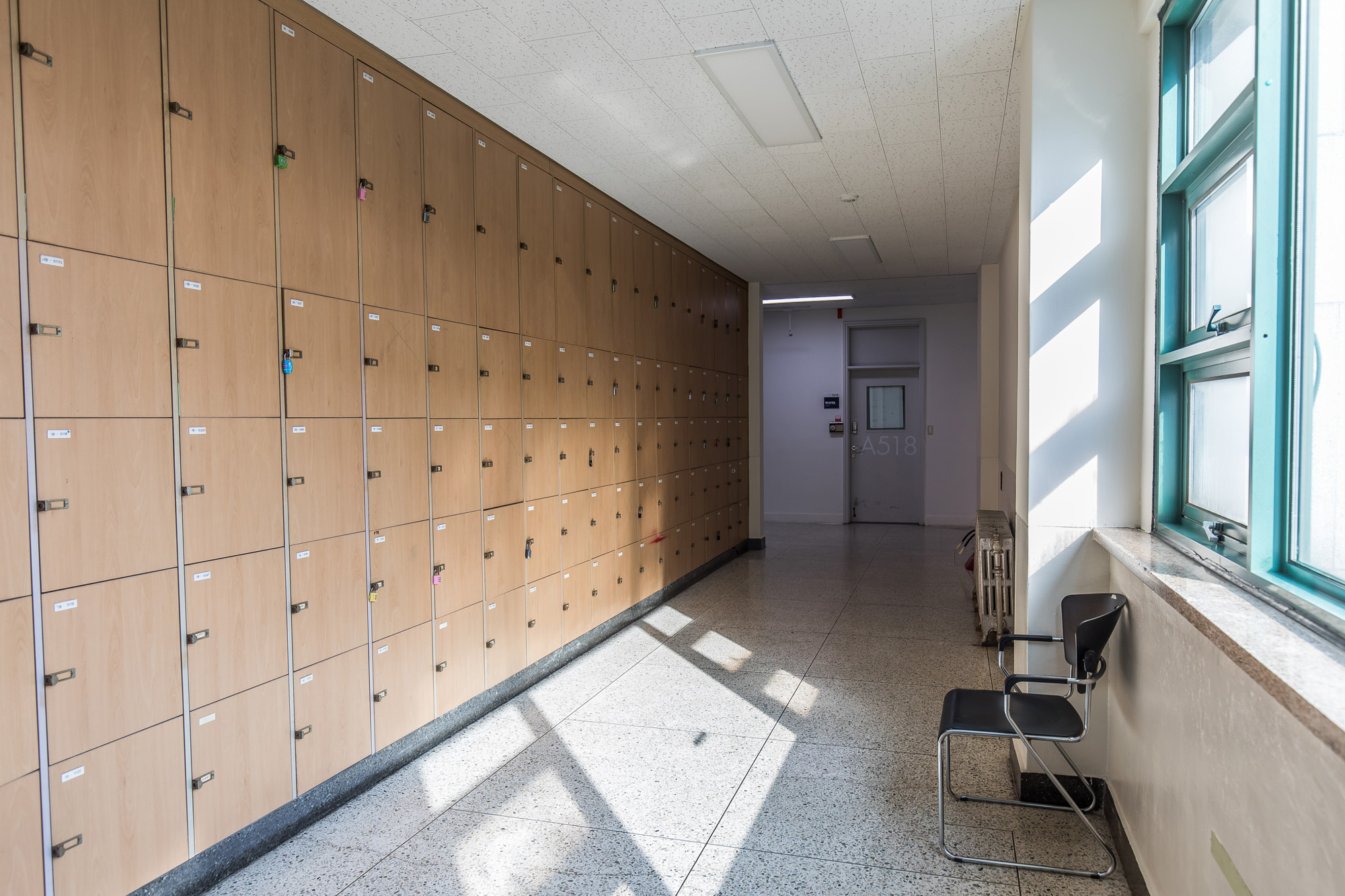 사회;세태;교육;대학교;대학강의실;텅빈강의실;새학기;학과폐지대학