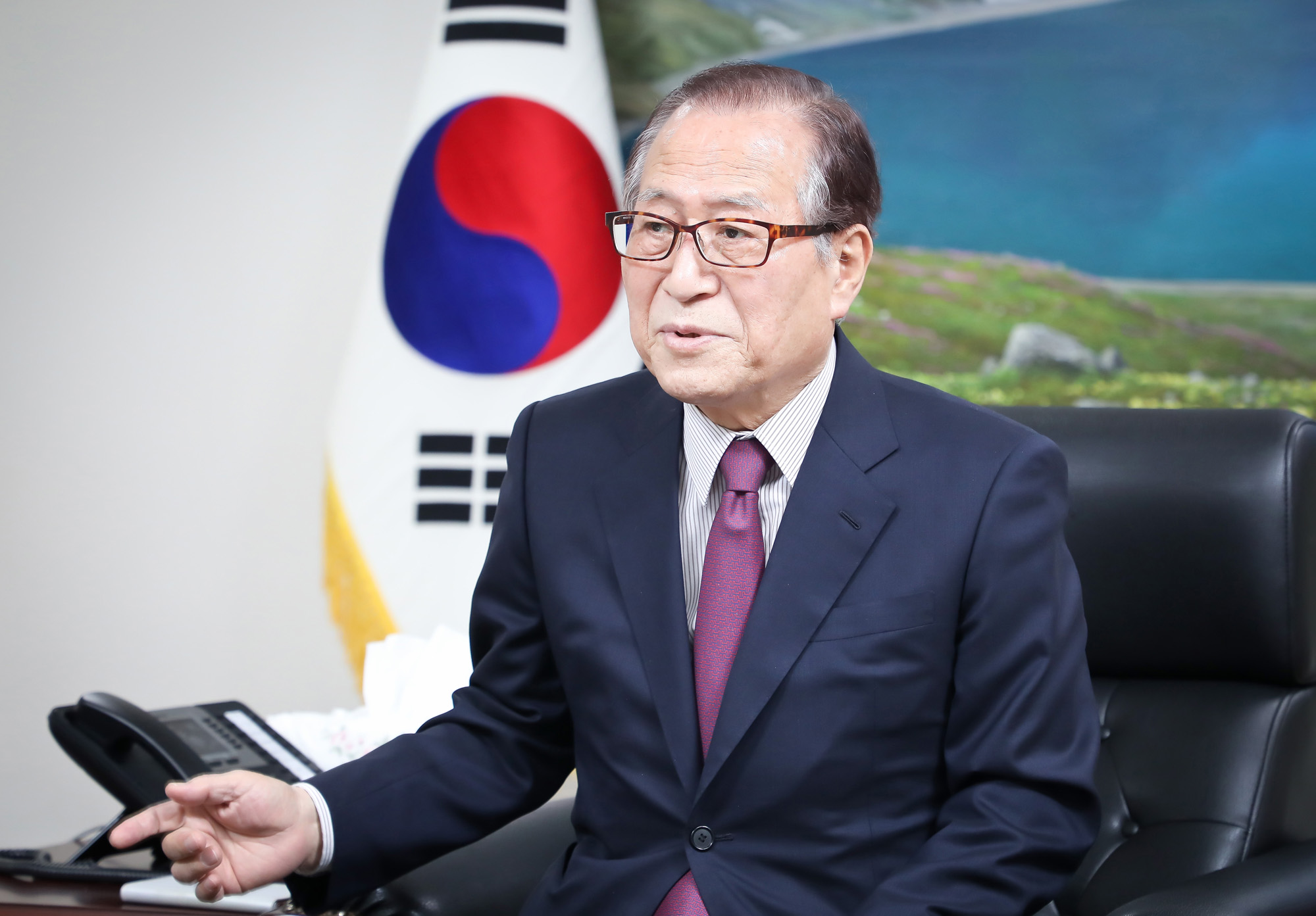 민주평화통일자문회의 수석부의장;정세현