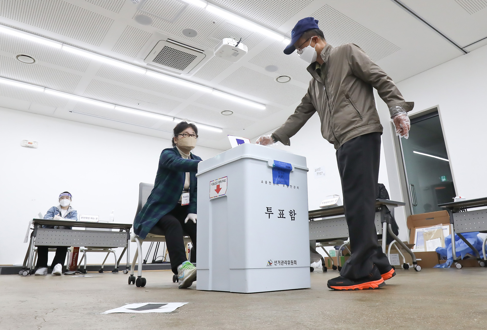 4.7;서울시장;재·보궐선거 오세훈 박영선 불암도서관