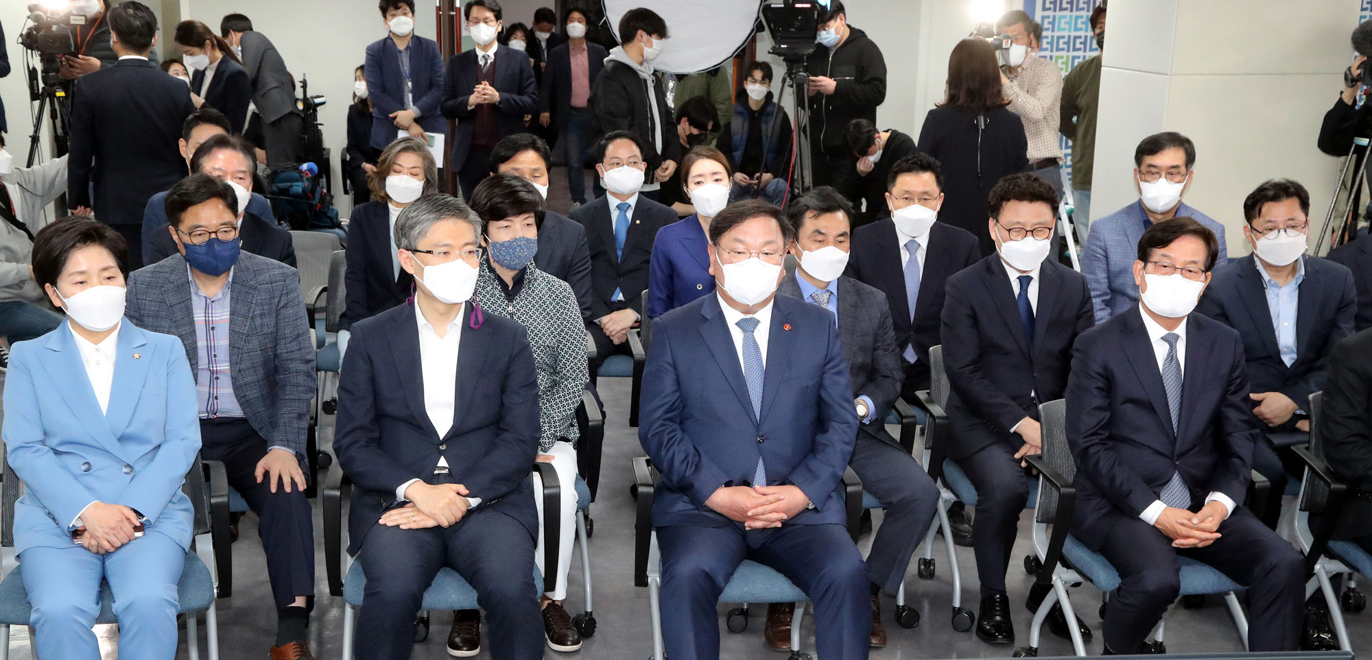 정치;정당;더불어민주당;상황실