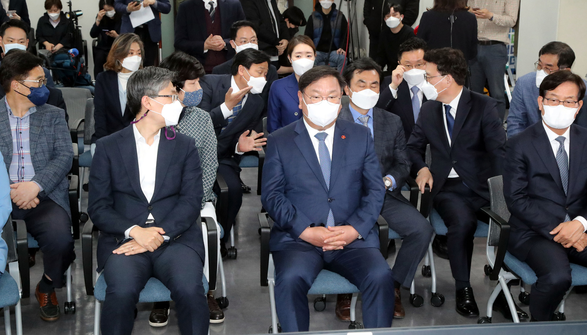 정치;정당;더불어민주당;상황실