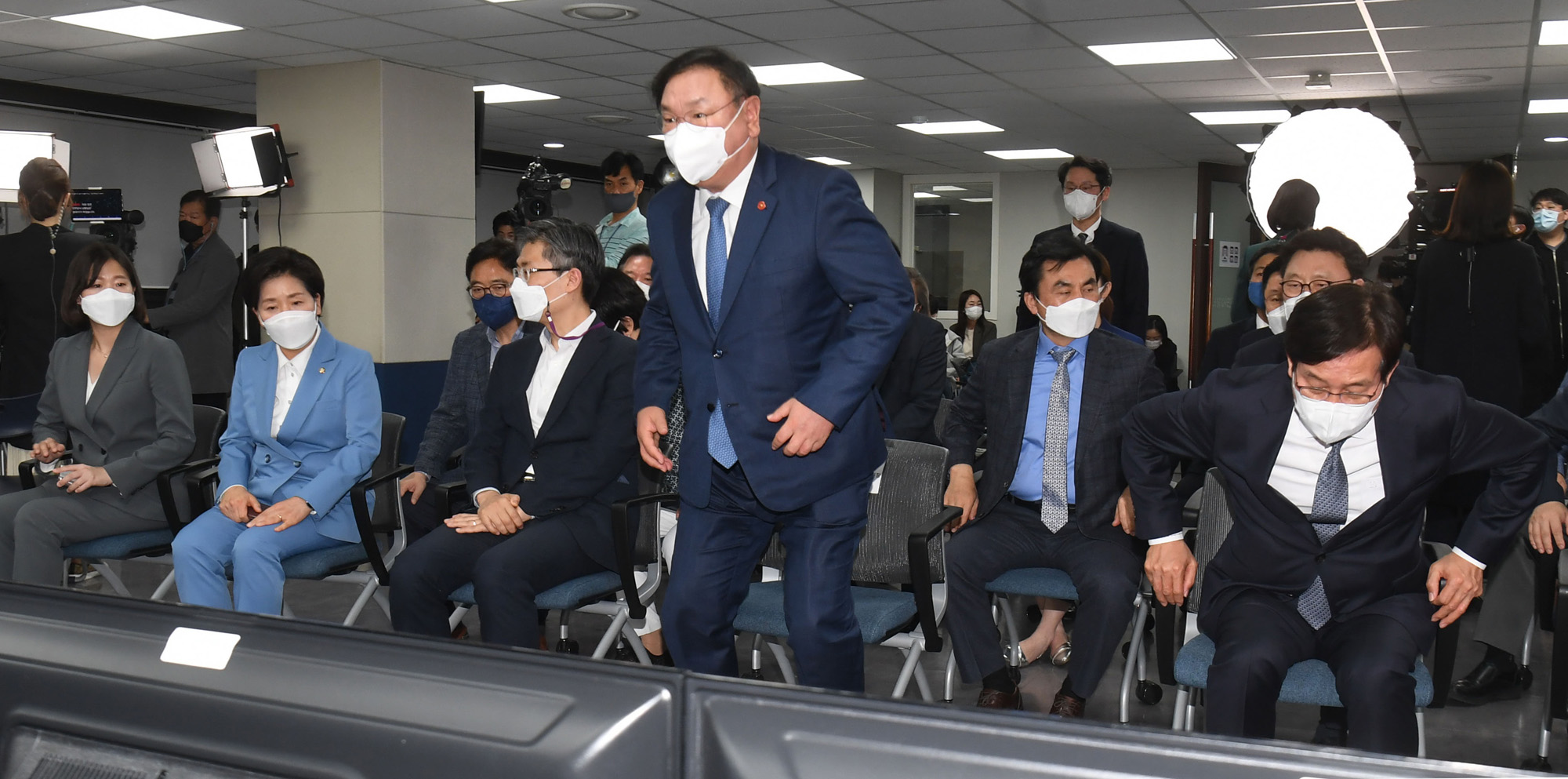 정치;정당;더불어민주당;상황실