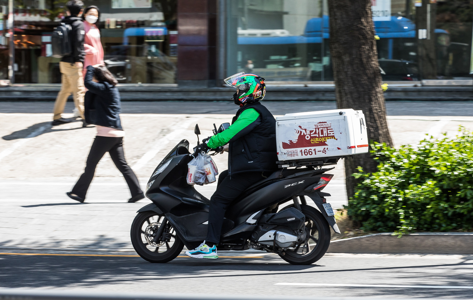 경제;창업;창업시장;프랜차이즈;배달오토바이;배달원;배달라이더