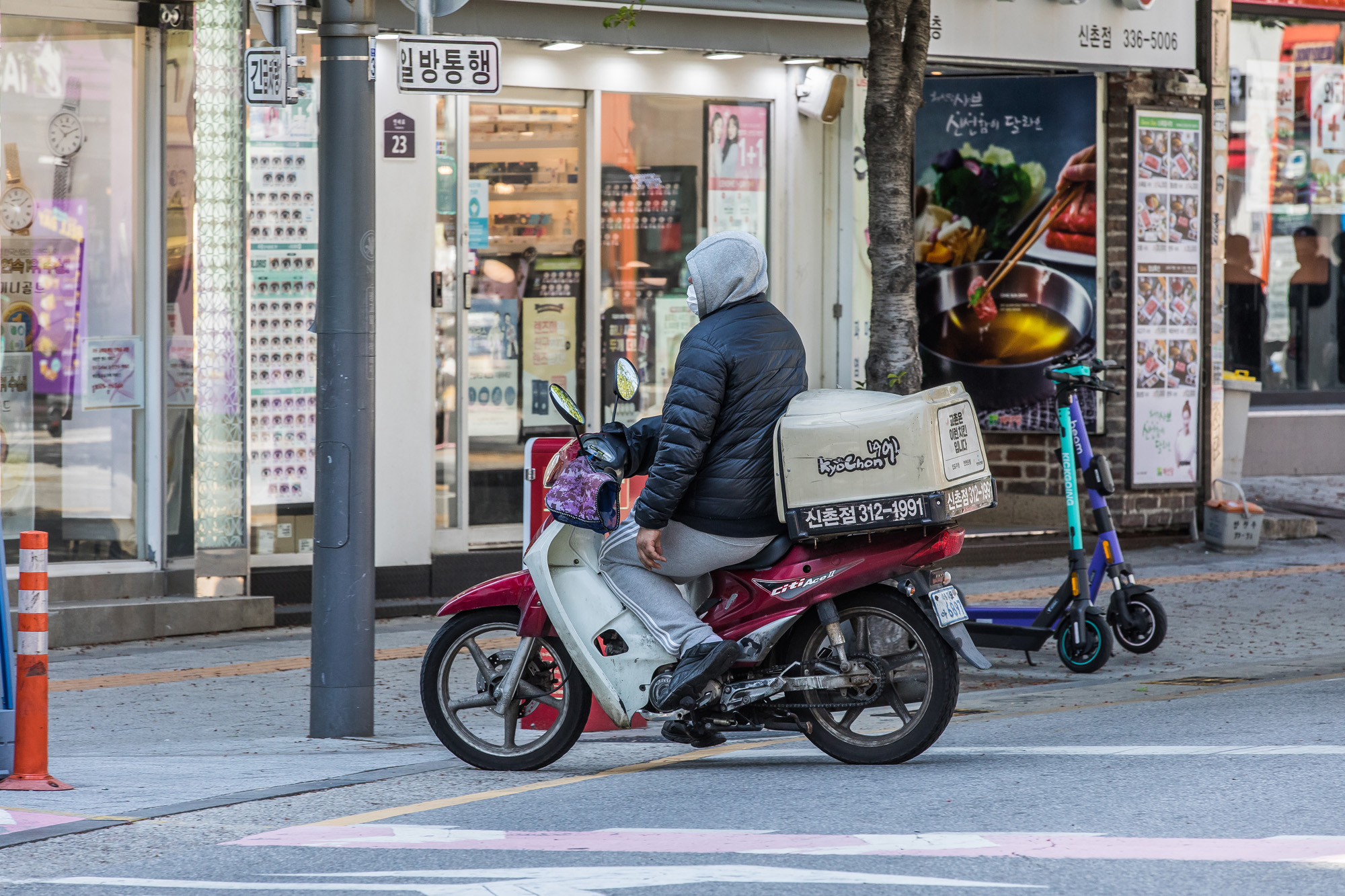 경제;창업;창업시장;프랜차이즈;배달오토바이;배달원;배달라이더
