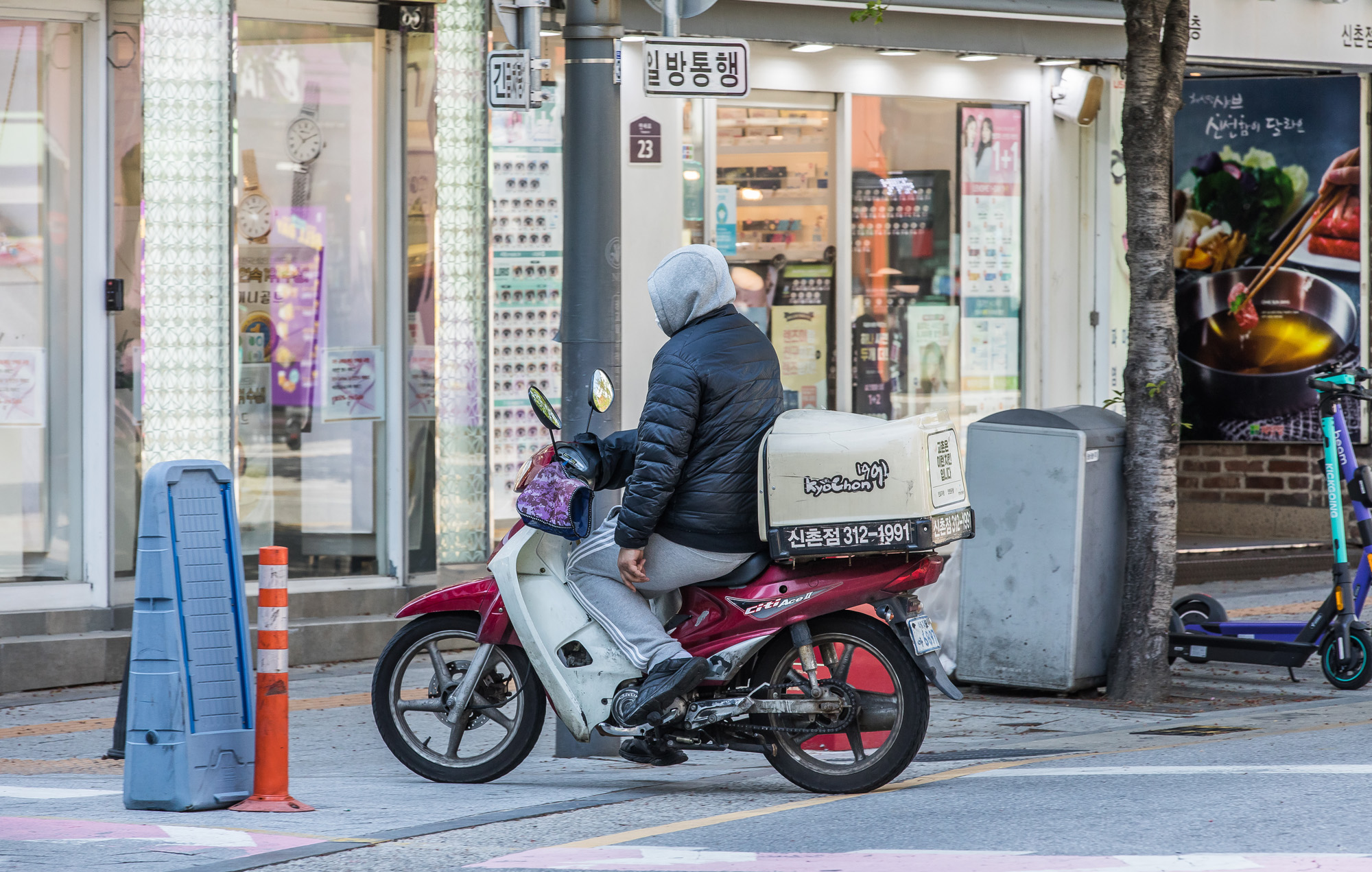 경제;창업;창업시장;프랜차이즈;배달오토바이;배달원;배달라이더