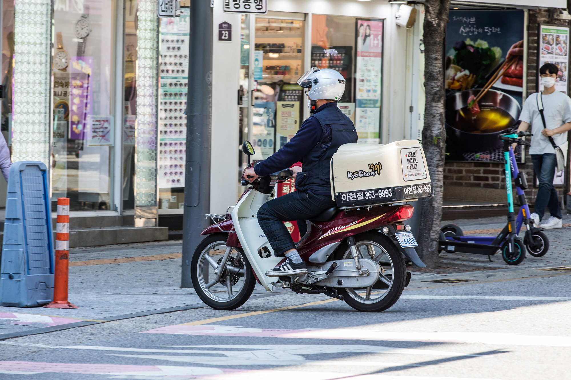 경제;창업;창업시장;프랜차이즈;배달오토바이;배달원;배달라이더