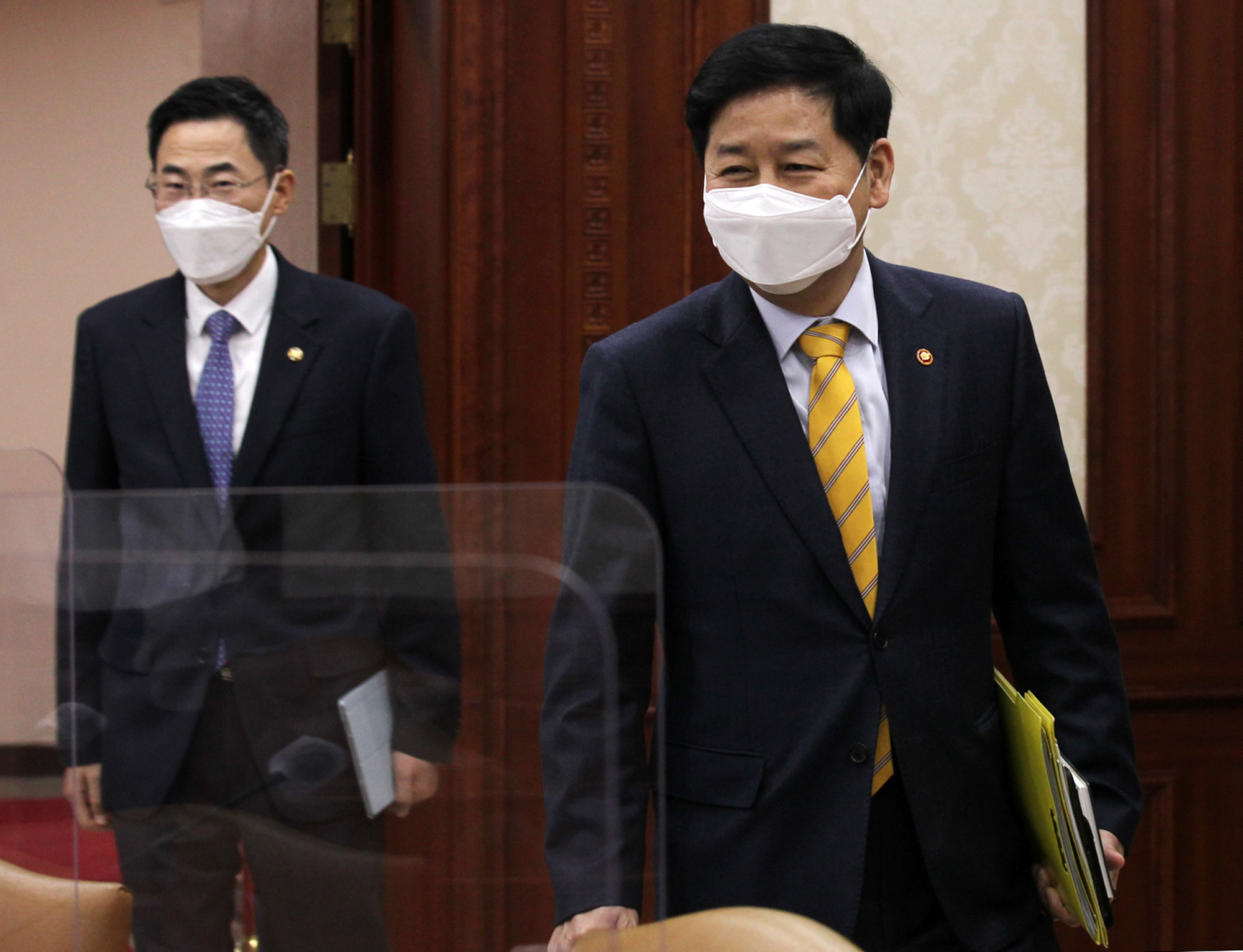 코로나;홍남기 백신 치료제