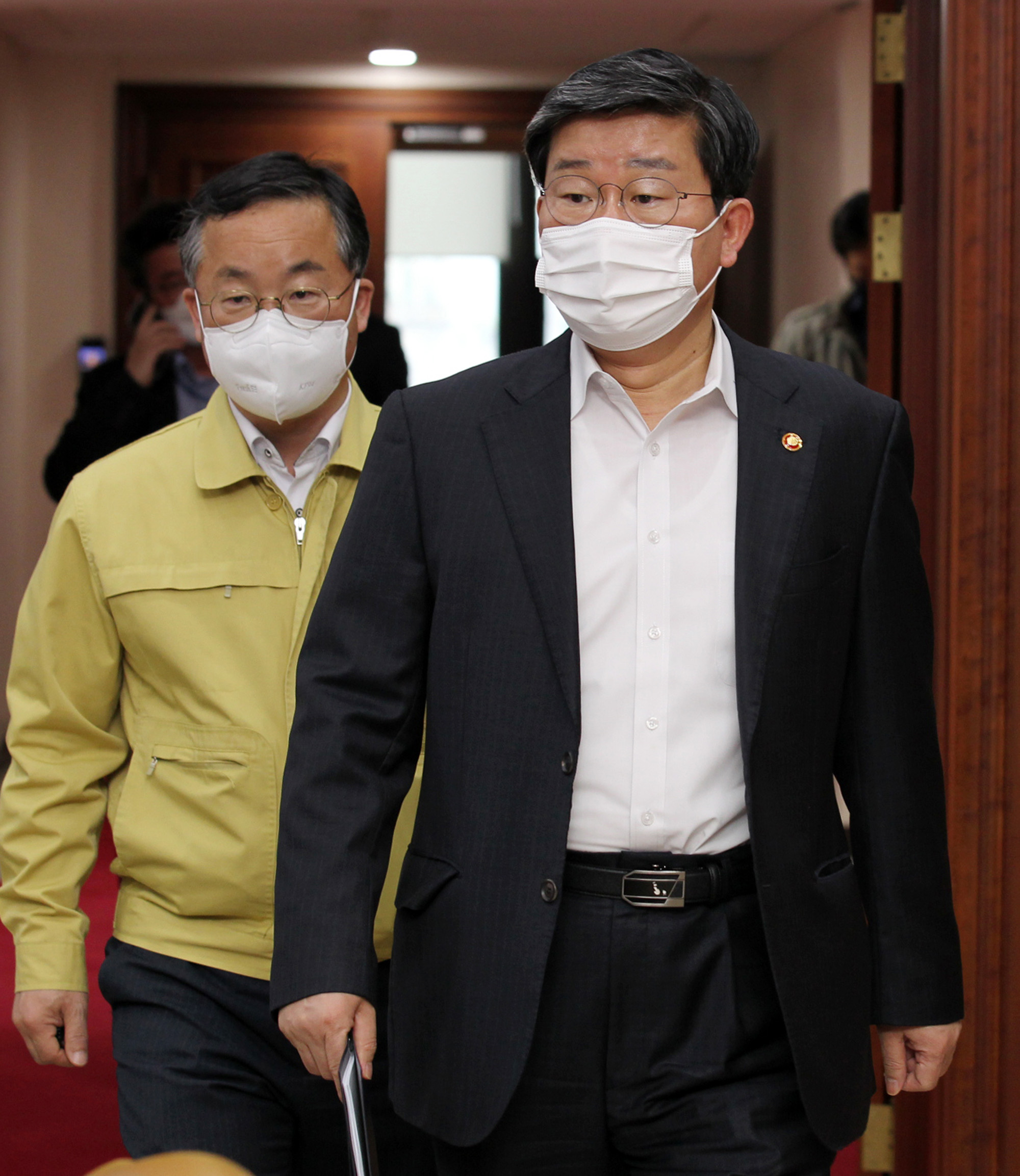 코로나;홍남기 백신 치료제