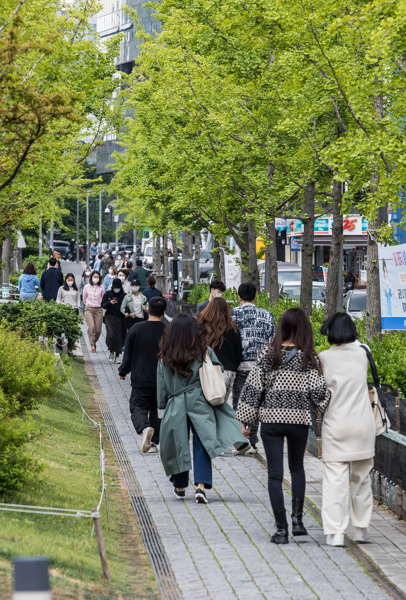 사회;세태;코로나19;신종코로나바이러스감염증;연트럴파크;경의선숲길