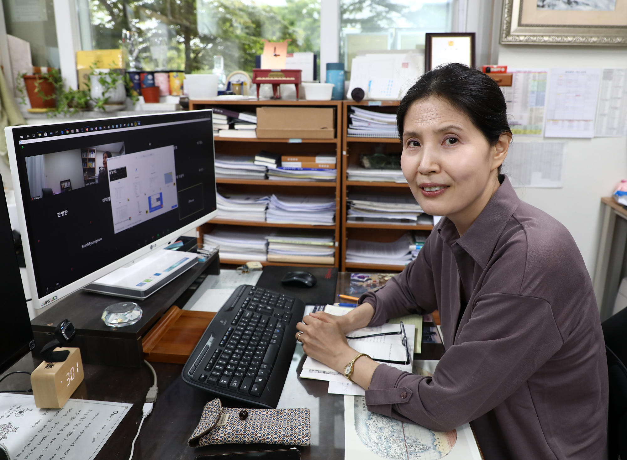 최영미 작가 시인 공항철도