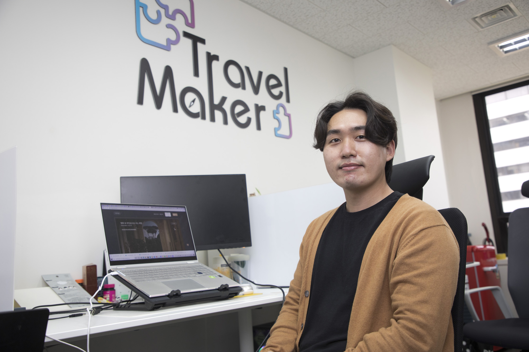 경제;벤쳐;관광;트래블 메이커;Travel makers;호텔;현실