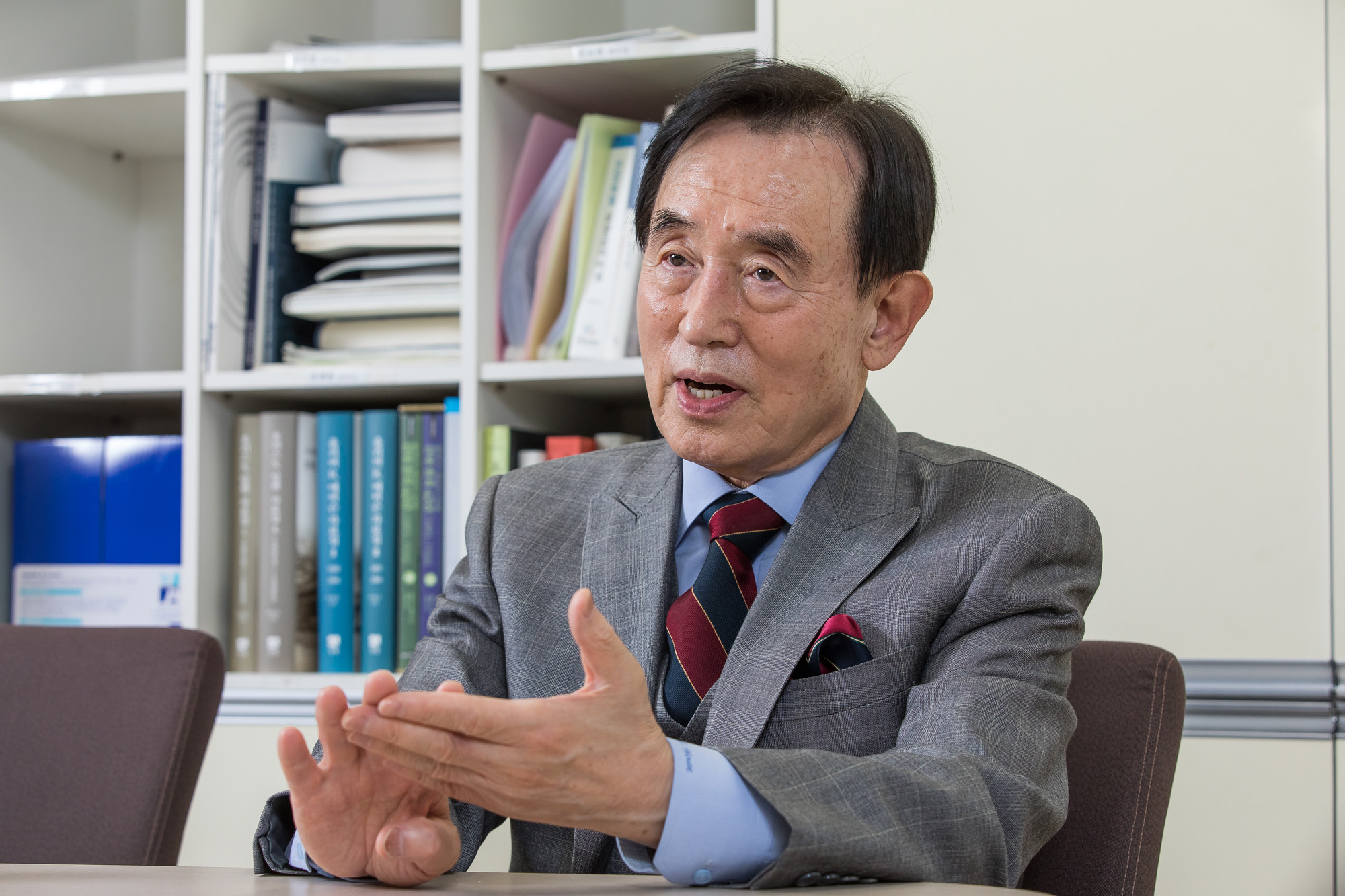 의학;건강;담배;흡연;금연;윤방부;가정의학과;윤방부명예교수