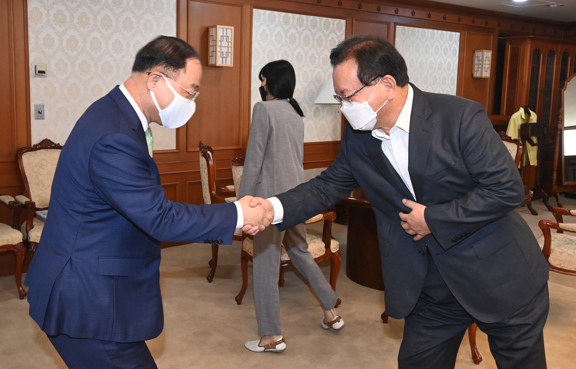 김부겸 국무총리 윤은혜 부총리 협의회