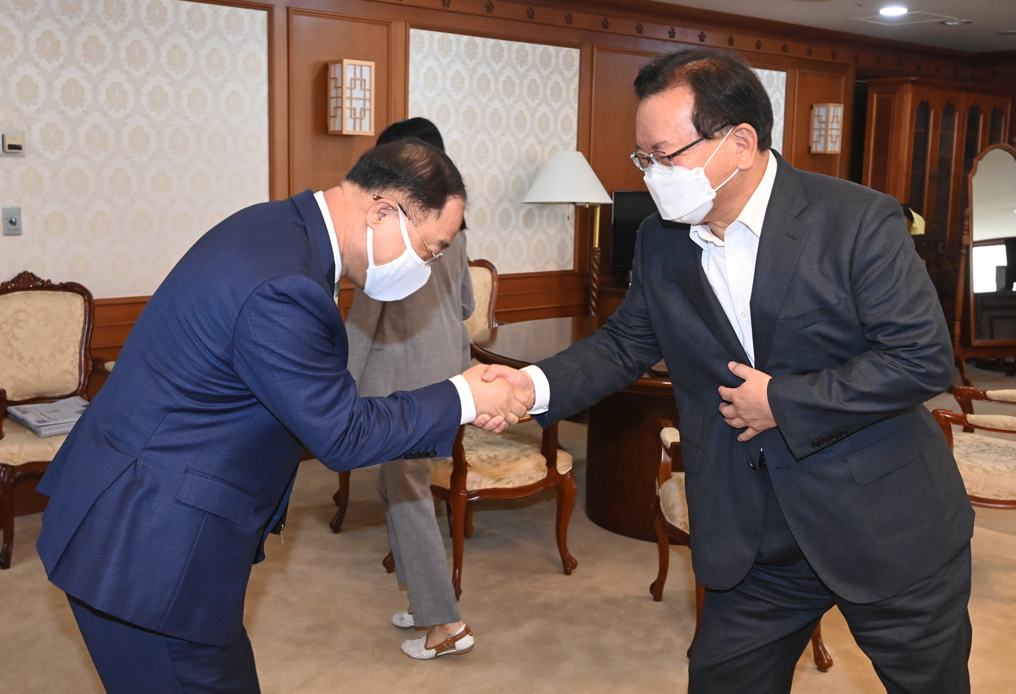 김부겸 국무총리 윤은혜 부총리 협의회