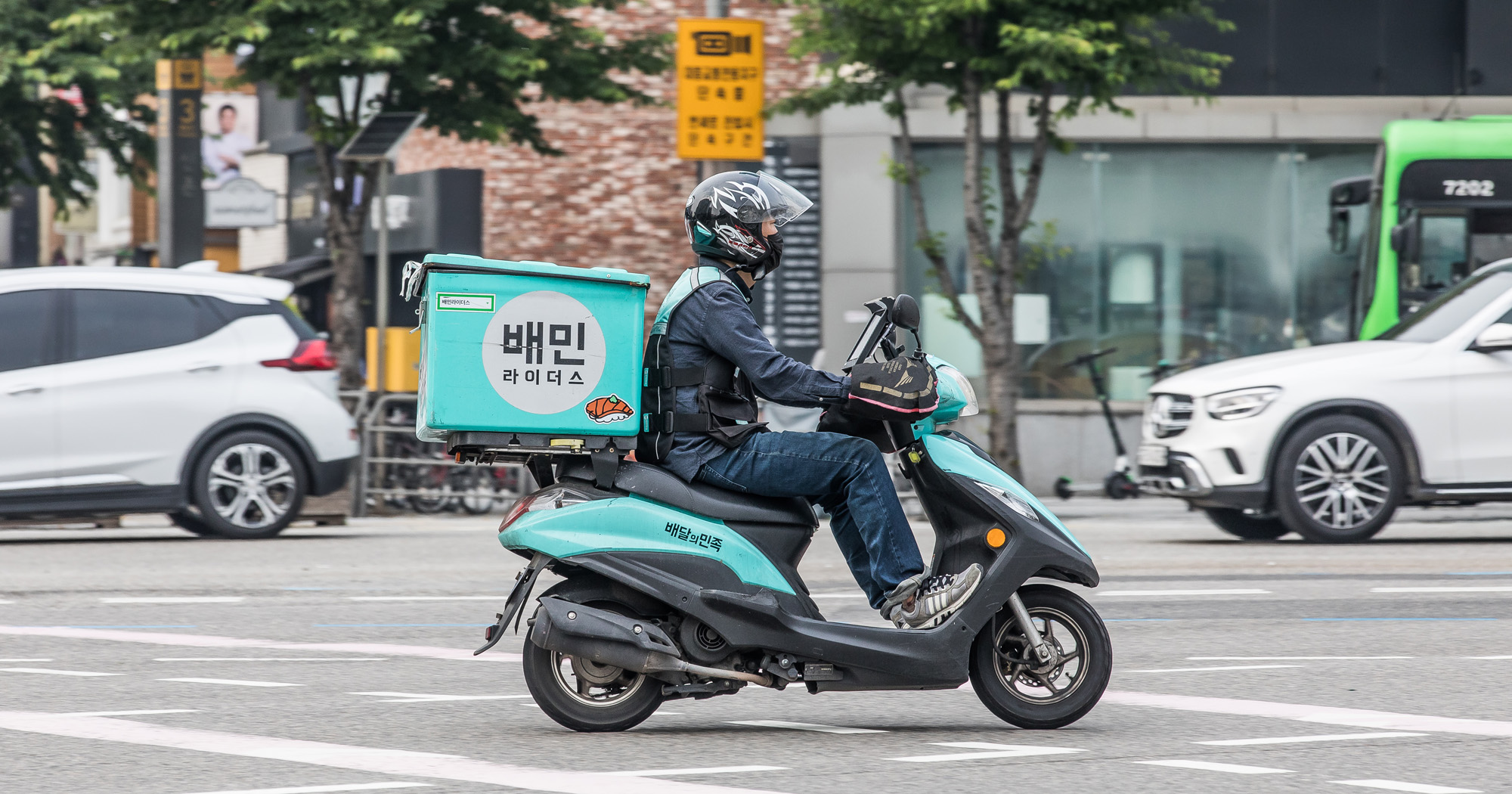 경제;재테크;자영업;배달업;배달오토바이;배달의민족;배민라이더스;쿠팡이츠;배민쿠팡이츠싸움에새우등터지는자영업